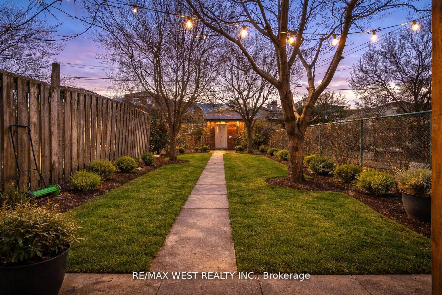 Photo 27 of 538 McRoberts Avenue, Toronto, Caledonia-Fairbank — HOMEH