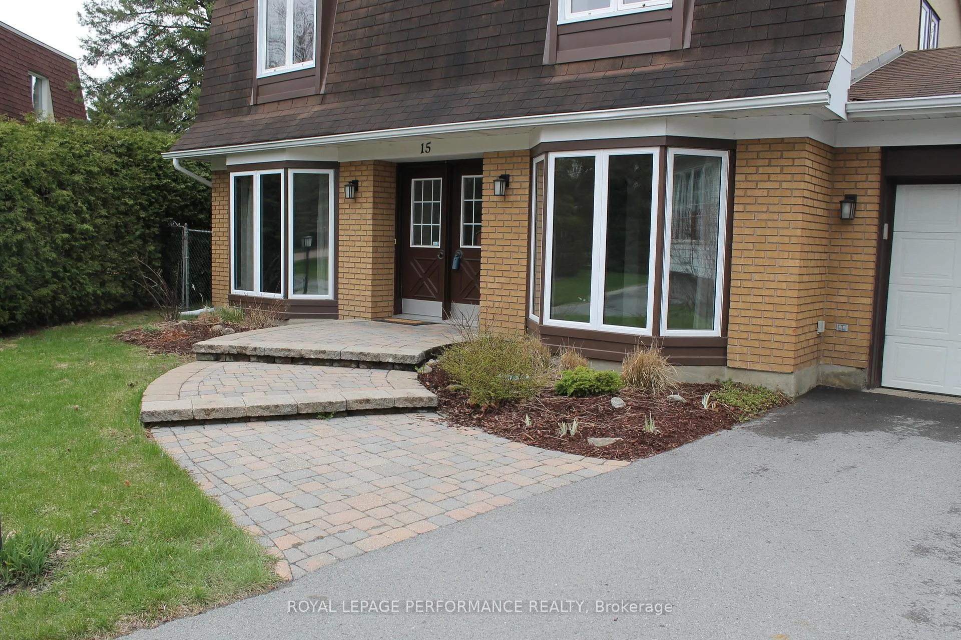 Photo 2 of 15 Hallowell Court, Ottawa, Arlington Woods — HOMEH