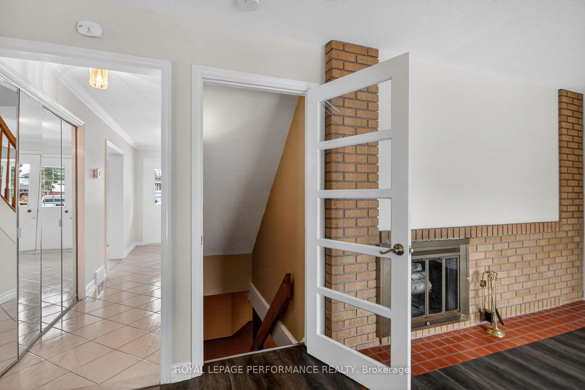 Photo 15 of 15 Hallowell Court, Ottawa, Arlington Woods — HOMEH