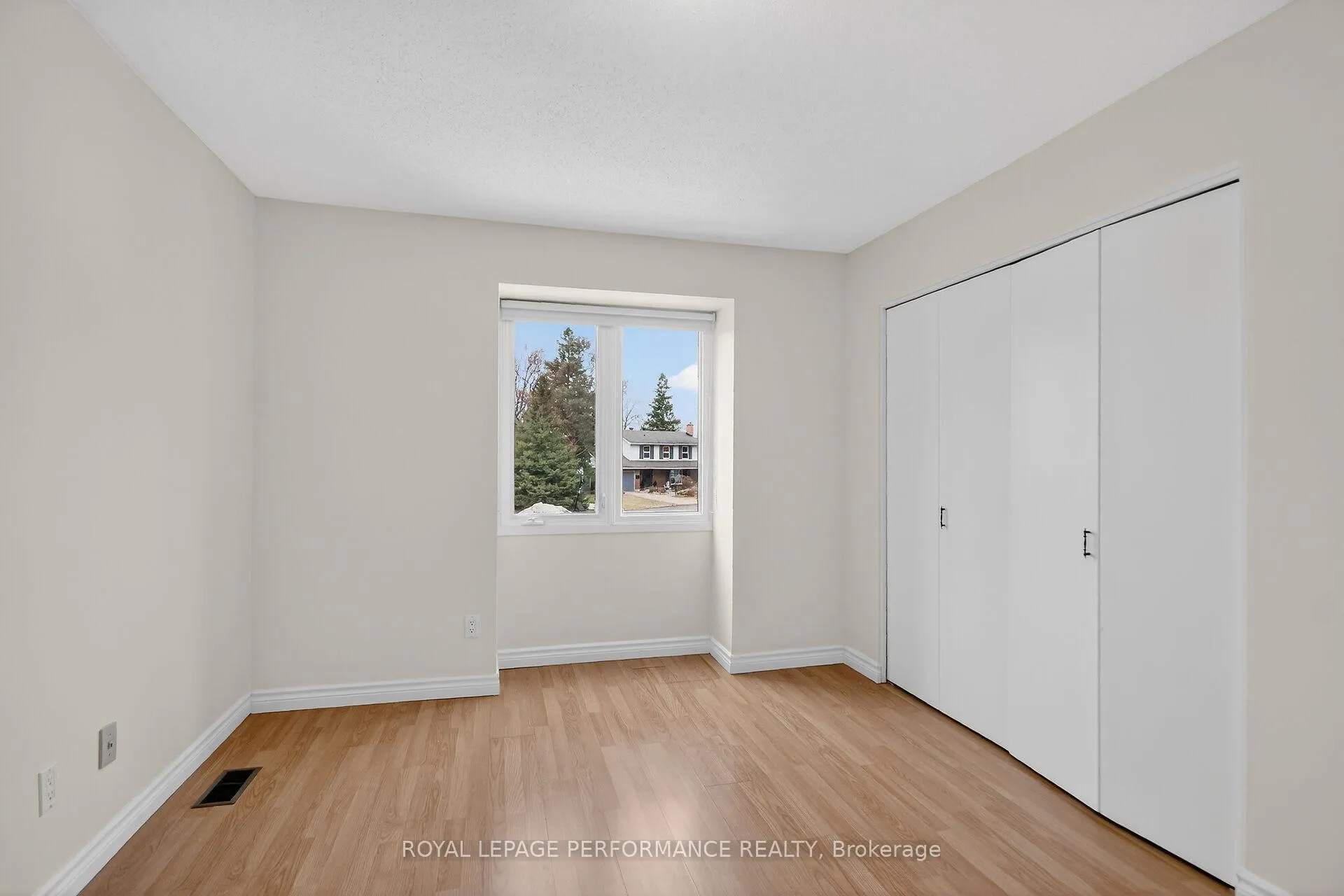 Photo 36 of 15 Hallowell Court, Ottawa, Arlington Woods — HOMEH