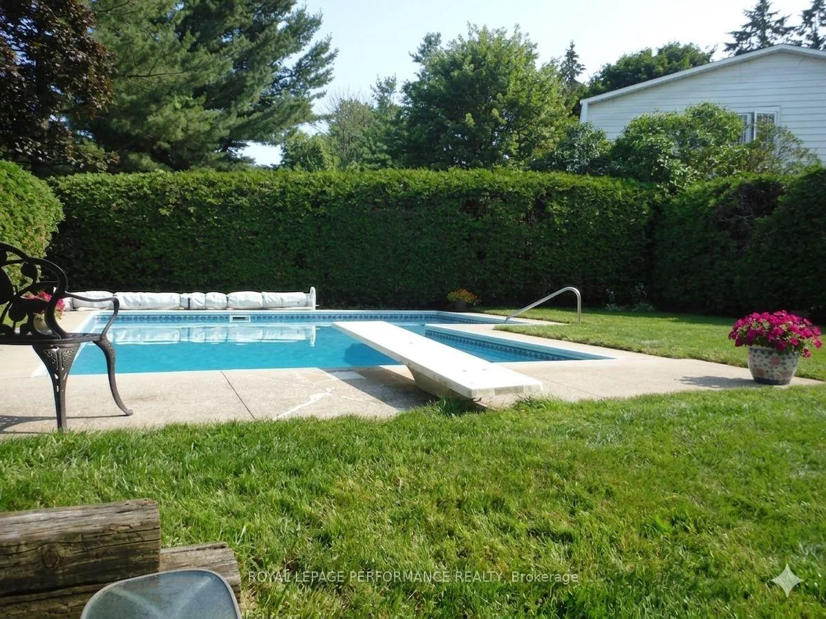 Photo 41 of 15 Hallowell Court, Ottawa, Arlington Woods — HOMEH
