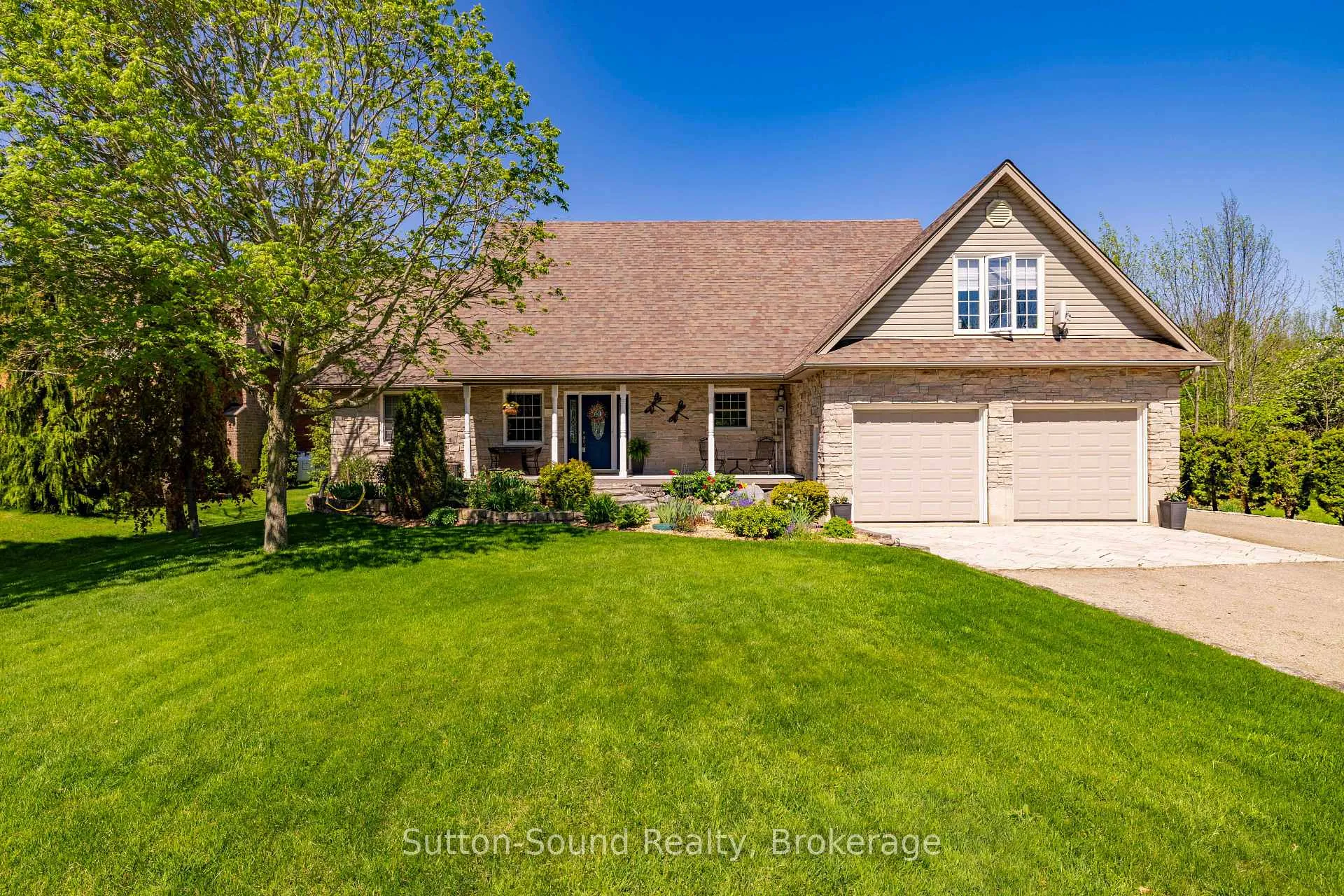 Front of 339566 Presqu'Ile Road