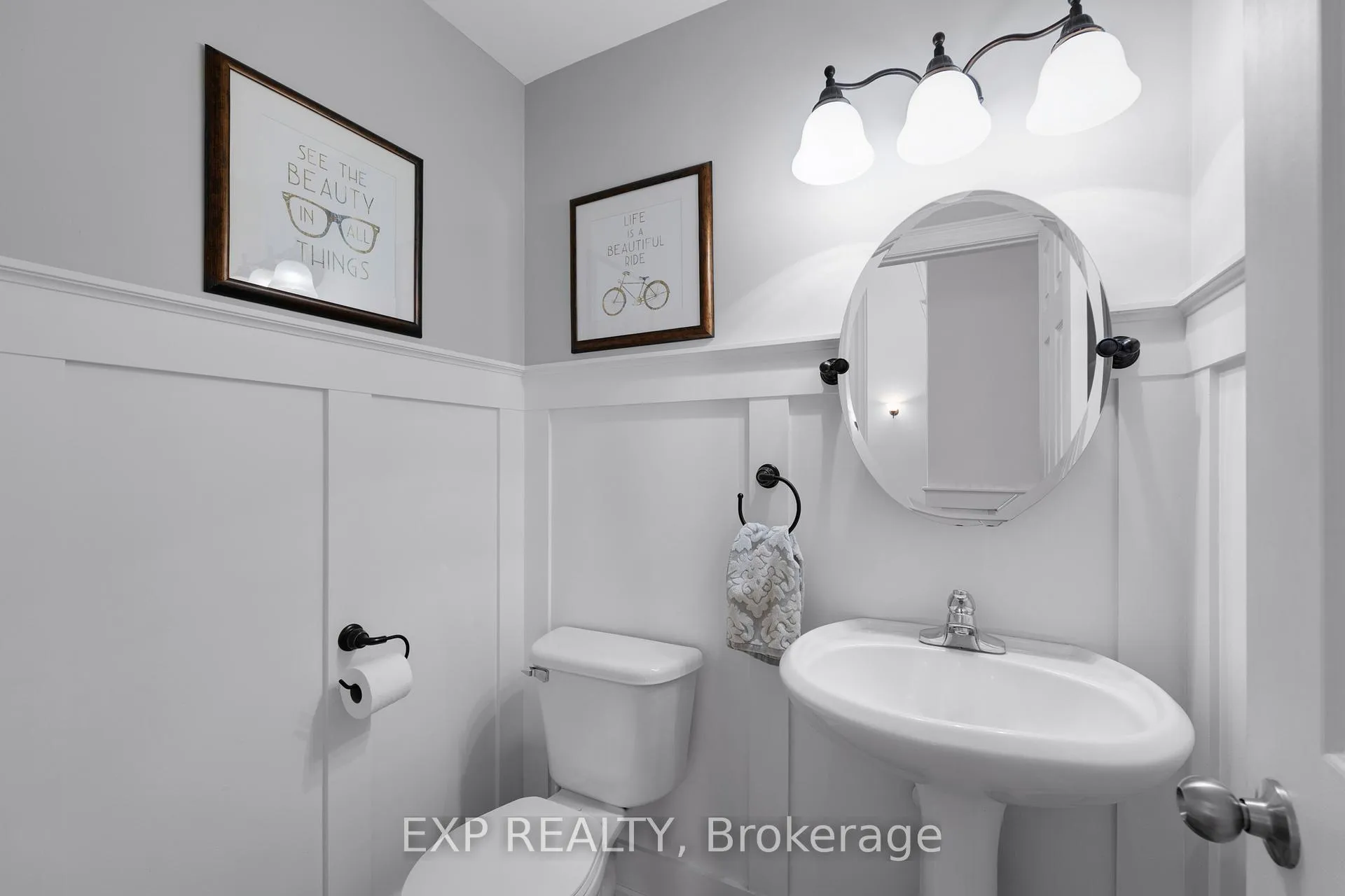 Photo 18 of 16 Haverhill Terrace, Aurora, Bayview Wellington — HOMEH