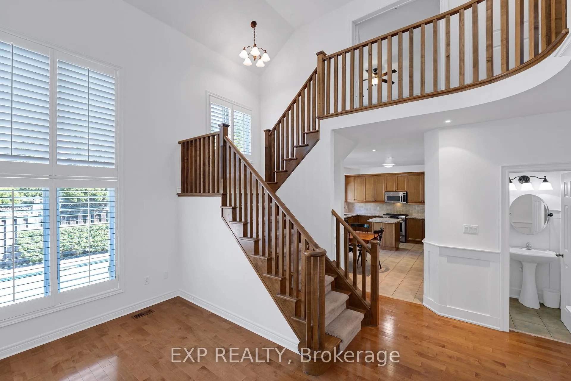 Photo 19 of 16 Haverhill Terrace, Aurora, Bayview Wellington — HOMEH