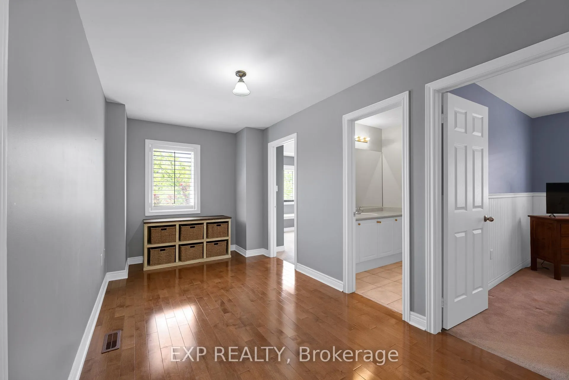 Photo 28 of 16 Haverhill Terrace, Aurora, Bayview Wellington — HOMEH