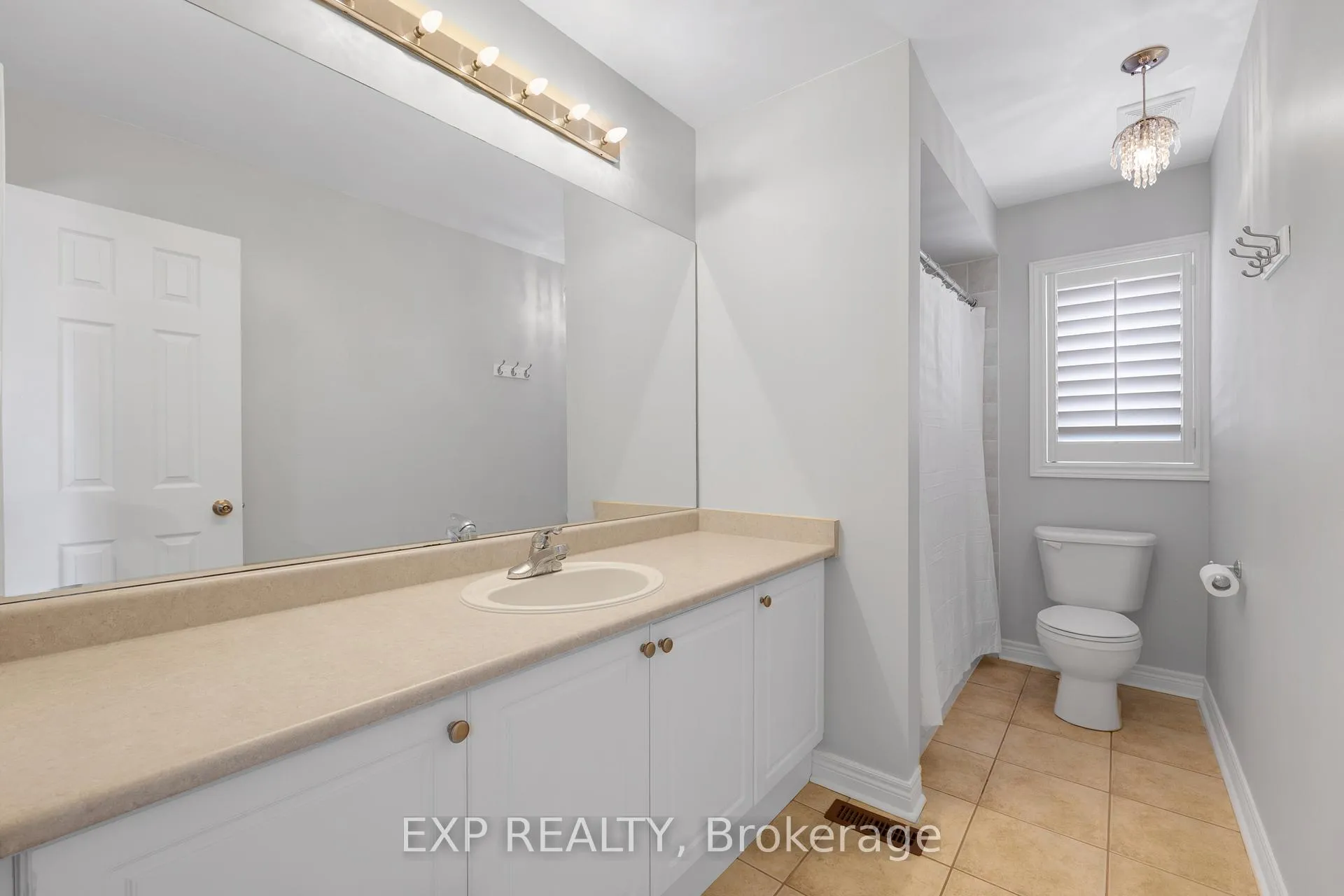 Photo 34 of 16 Haverhill Terrace, Aurora, Bayview Wellington — HOMEH