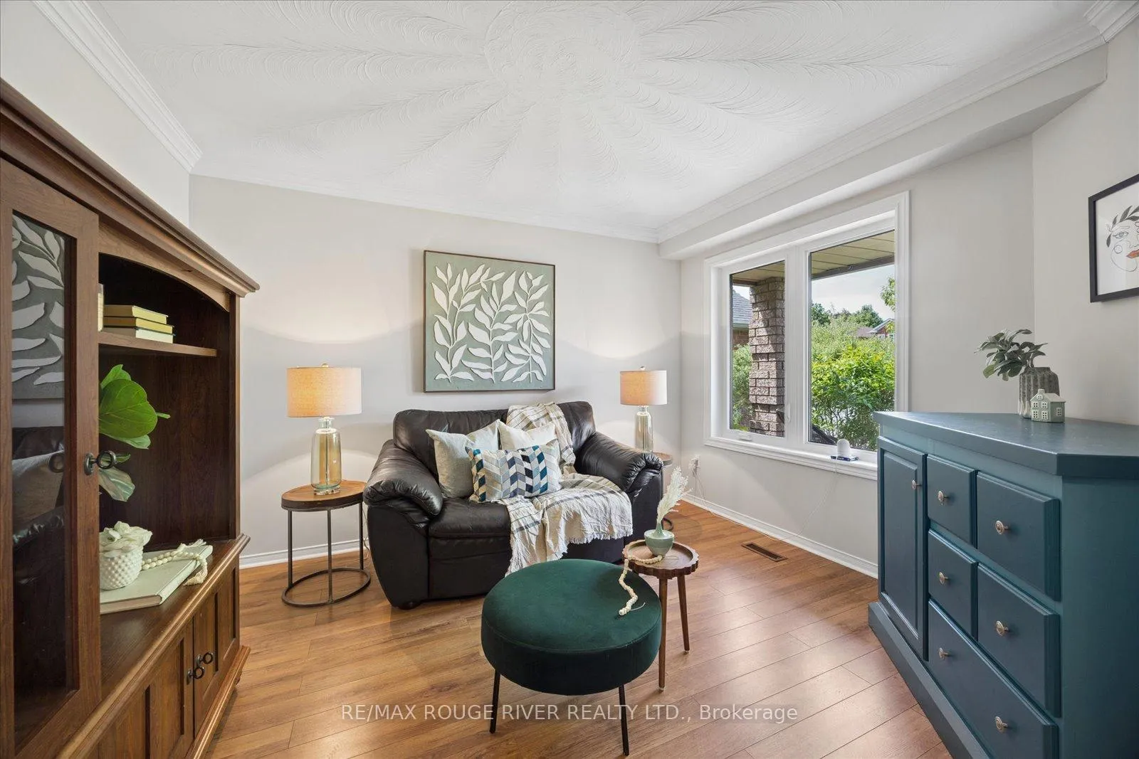 Photo 16 of 33 Shore Avenue, Whitby, Rolling Acres — HOMEH