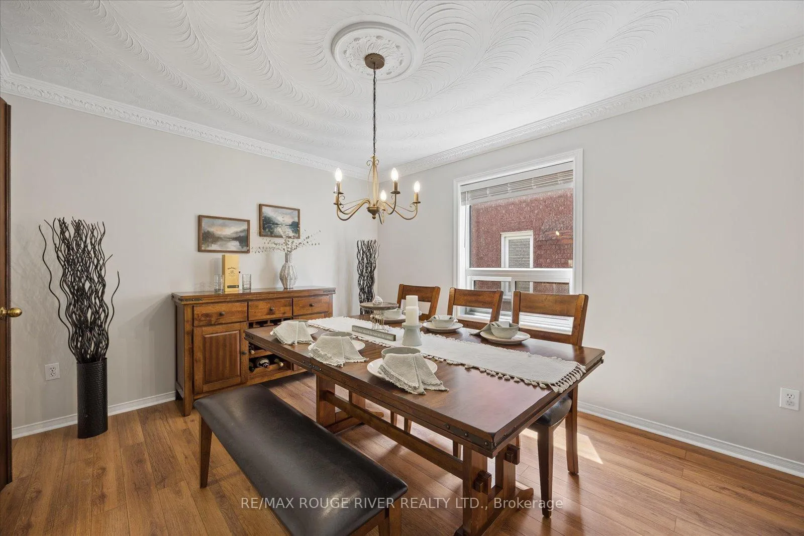 Photo 18 of 33 Shore Avenue, Whitby, Rolling Acres — HOMEH