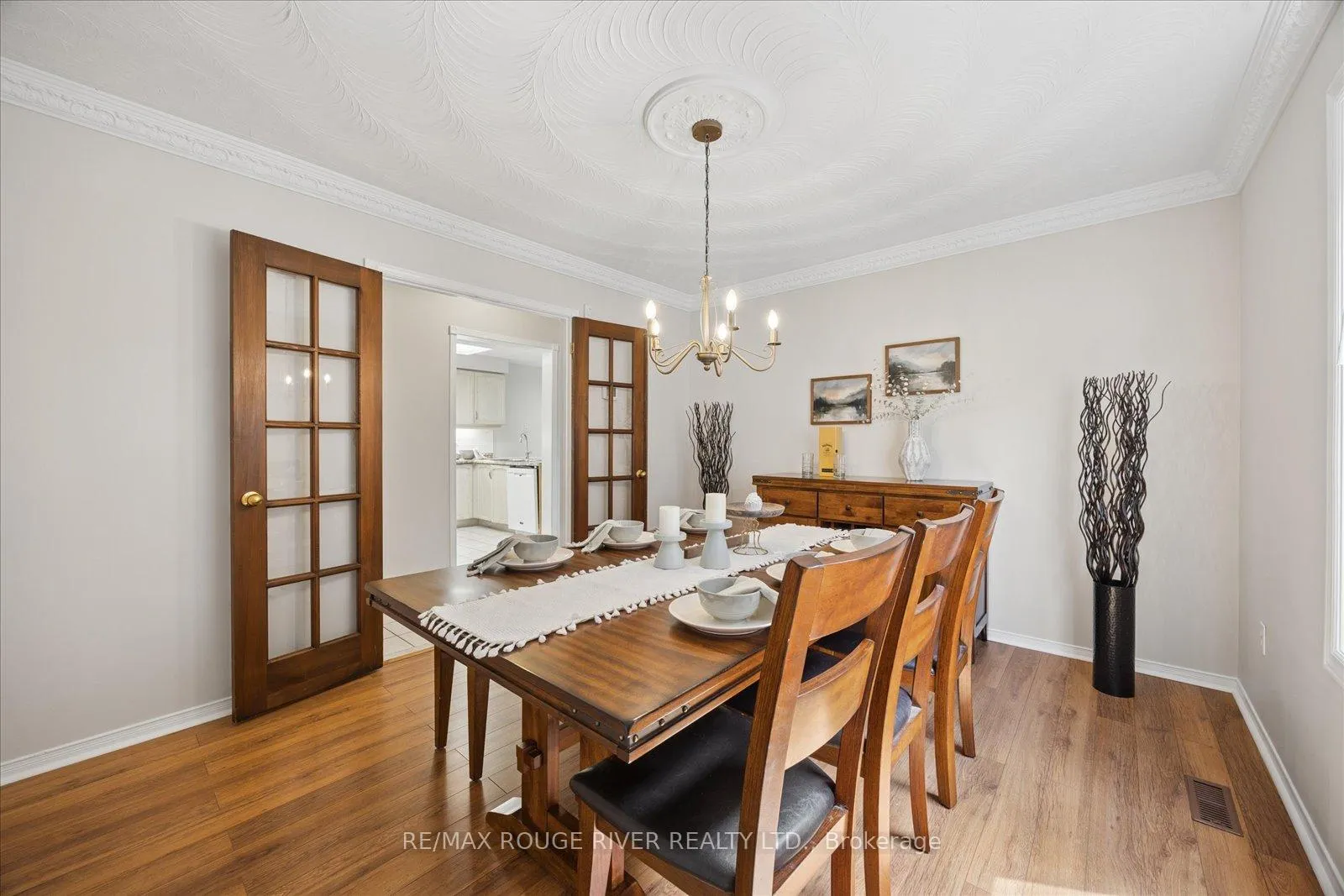 Photo 19 of 33 Shore Avenue, Whitby, Rolling Acres — HOMEH