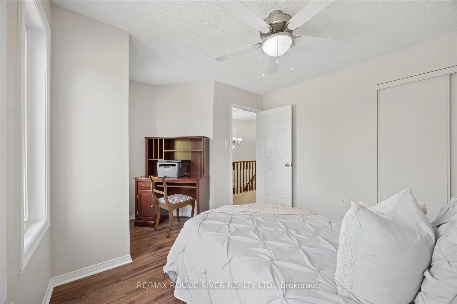 Photo 32 of 33 Shore Avenue, Whitby, Rolling Acres — HOMEH