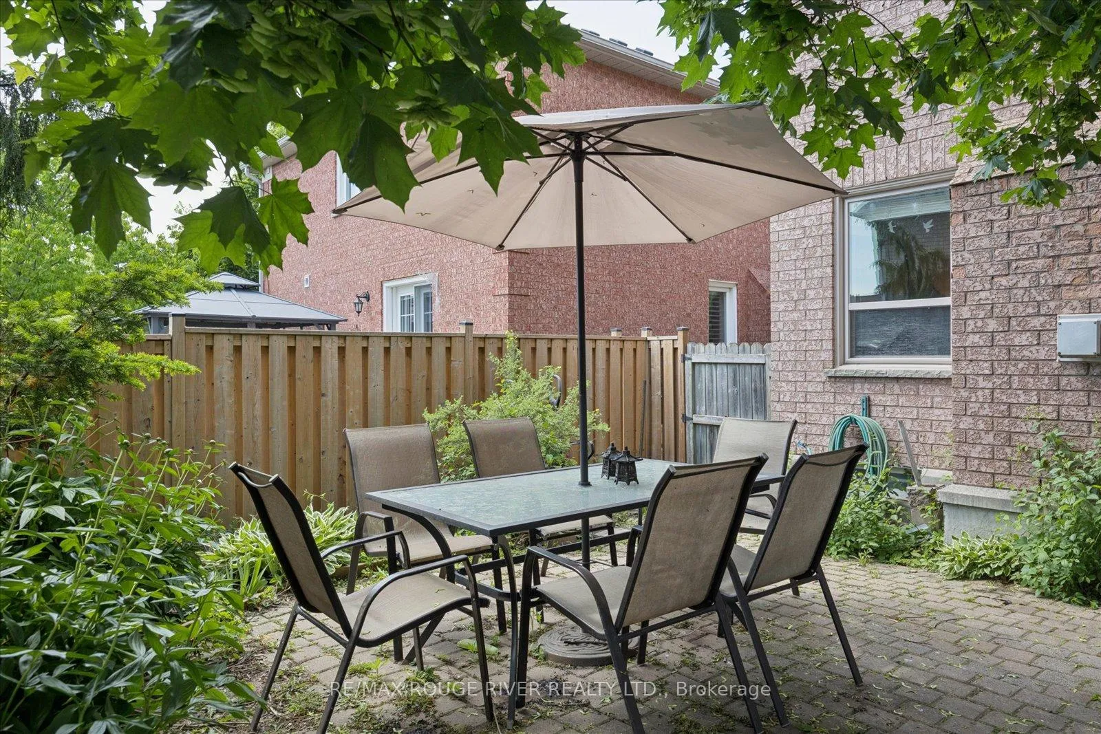Photo 35 of 33 Shore Avenue, Whitby, Rolling Acres — HOMEH