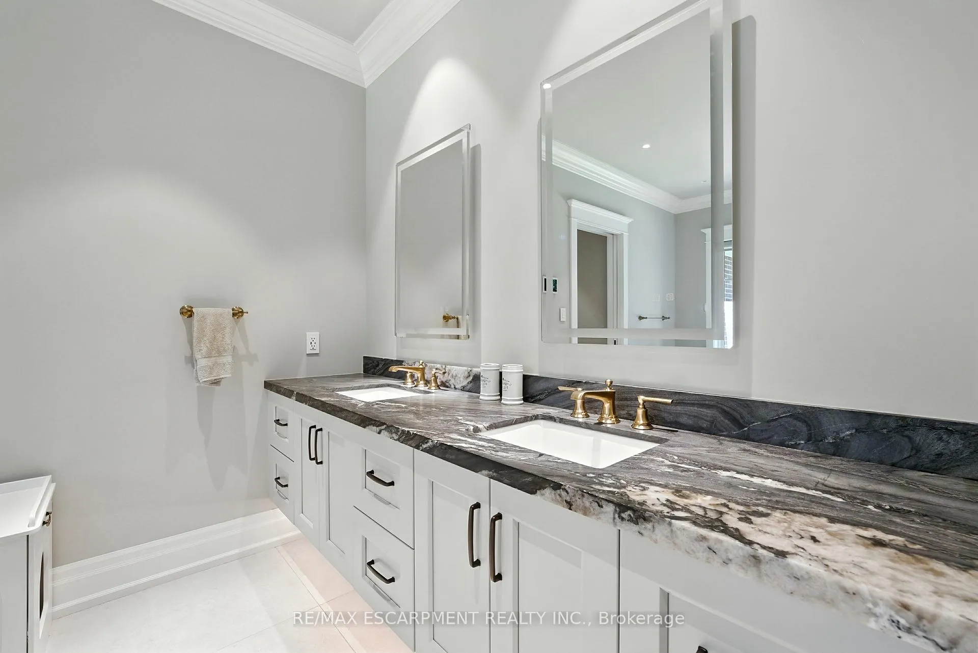 Photo 15 of 597 Old York Road, Burlington, Grindstone — HOMEH