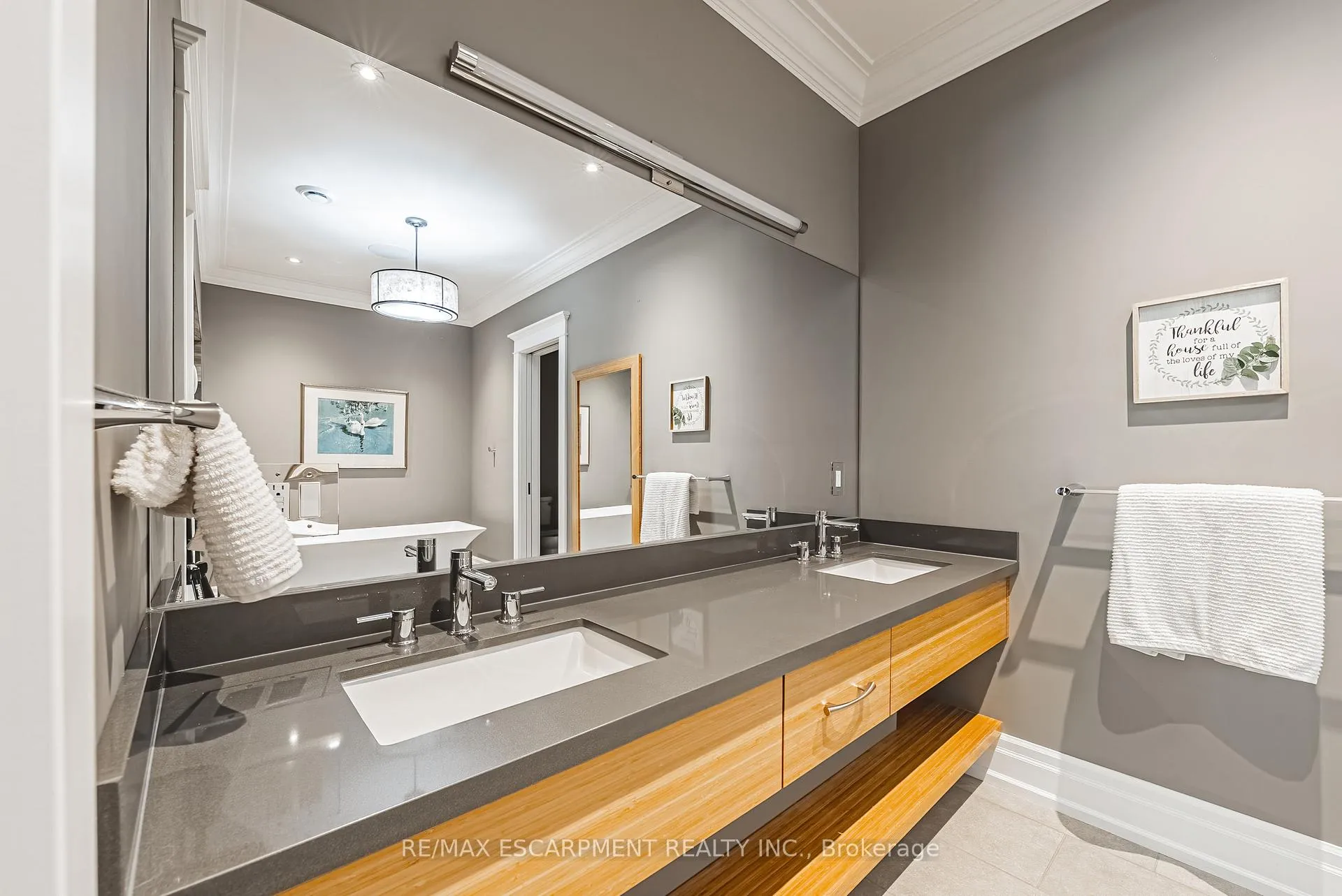 Photo 20 of 597 Old York Road, Burlington, Grindstone — HOMEH
