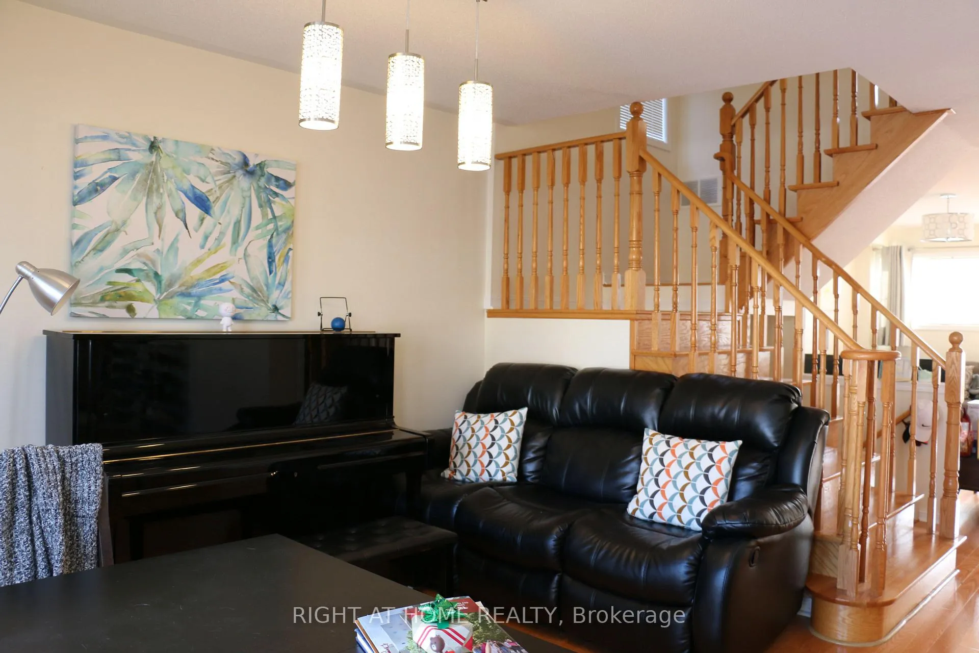 Photo 10 of 753 Bur Oak Avenue, Markham, Wismer — HOMEH