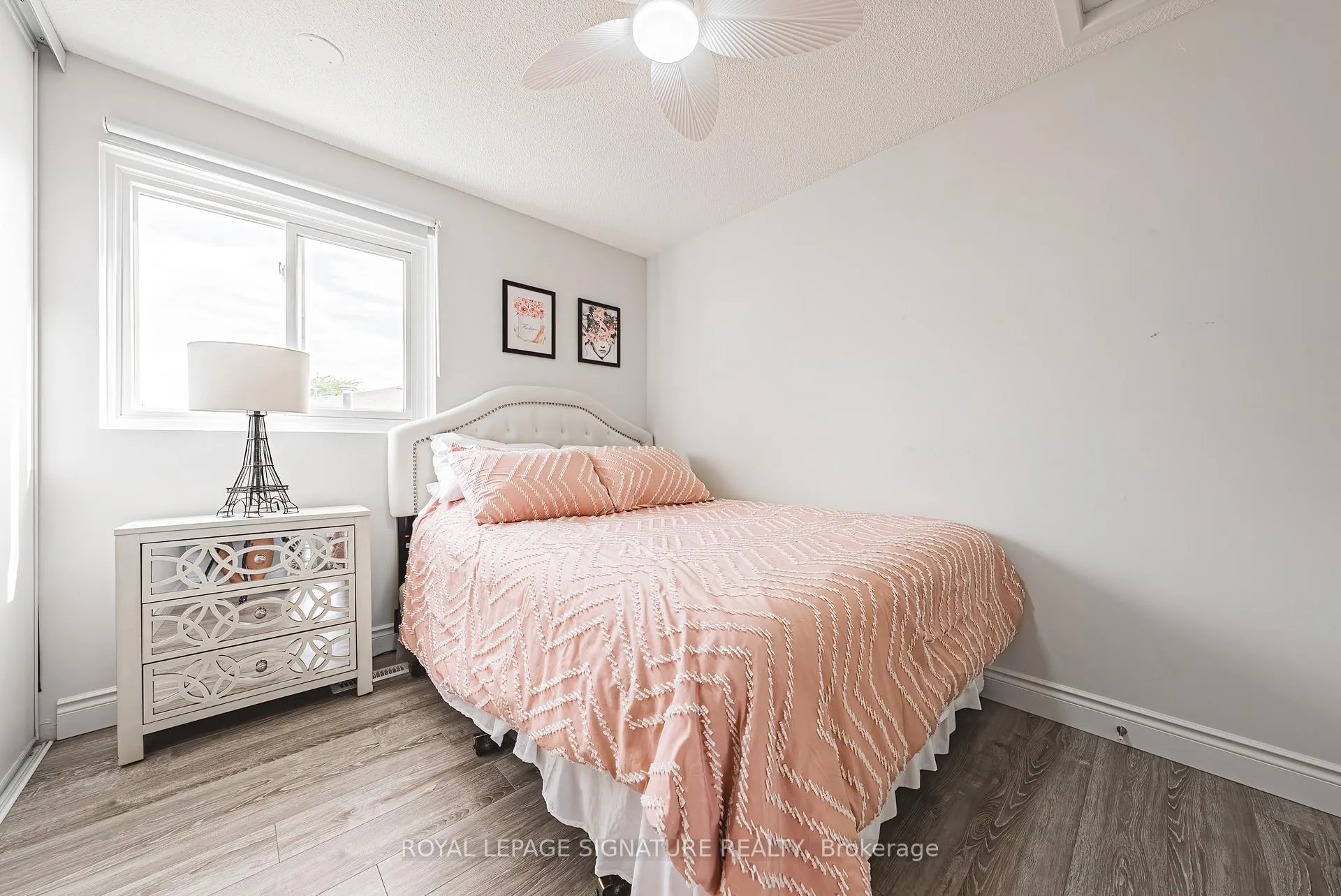 Photo 20 of 16 Apex Court, Hamilton, Stoney Creek — HOMEH
