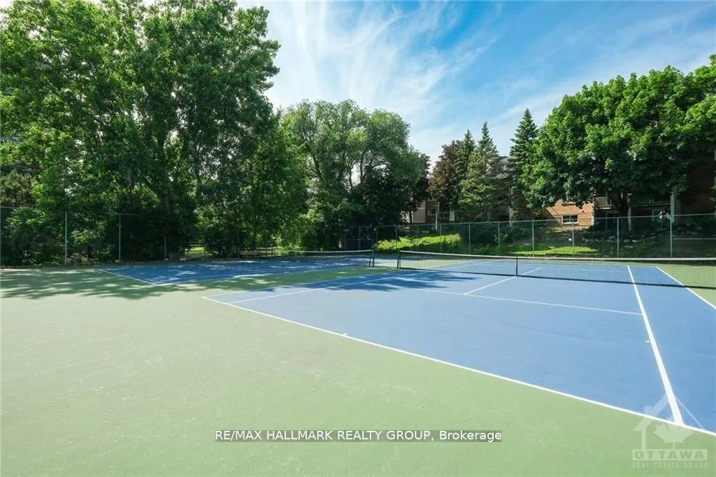 Photo 19 of Unit 406, 280 Brittany Drive, Ottawa, Viscount Alexander Park — HOMEH