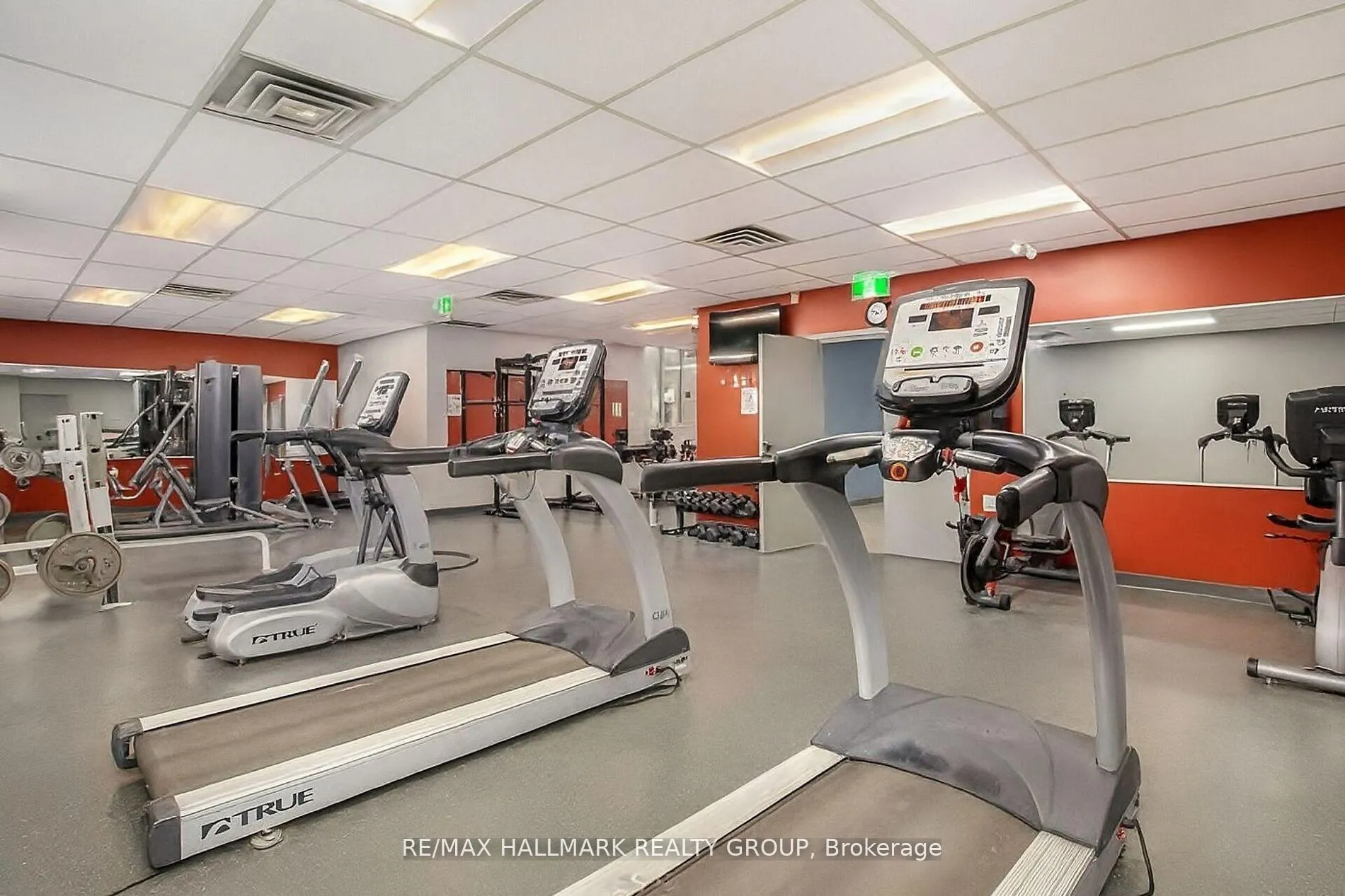 Photo 24 of Unit 406, 280 Brittany Drive, Ottawa, Viscount Alexander Park — HOMEH