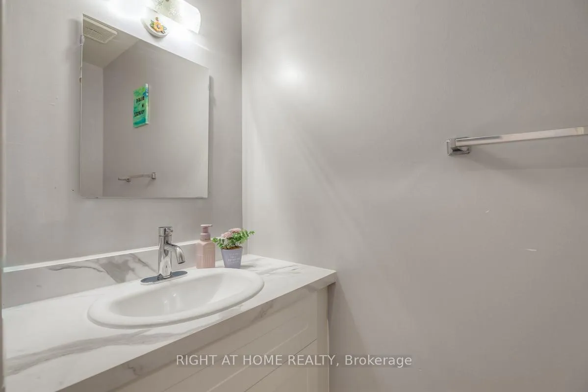 Photo 16 of 37 McKnight Drive, Scarborough, Malvern — HOMEH