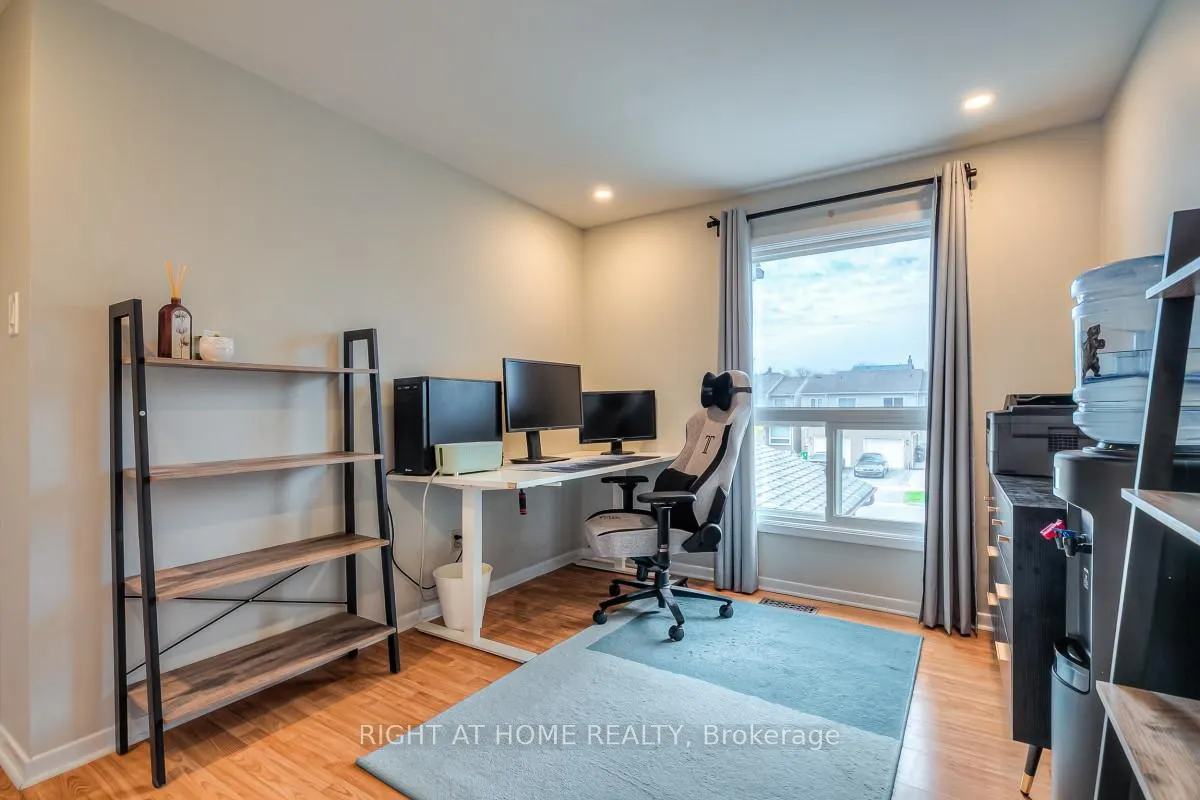 Photo 23 of 37 McKnight Drive, Scarborough, Malvern — HOMEH