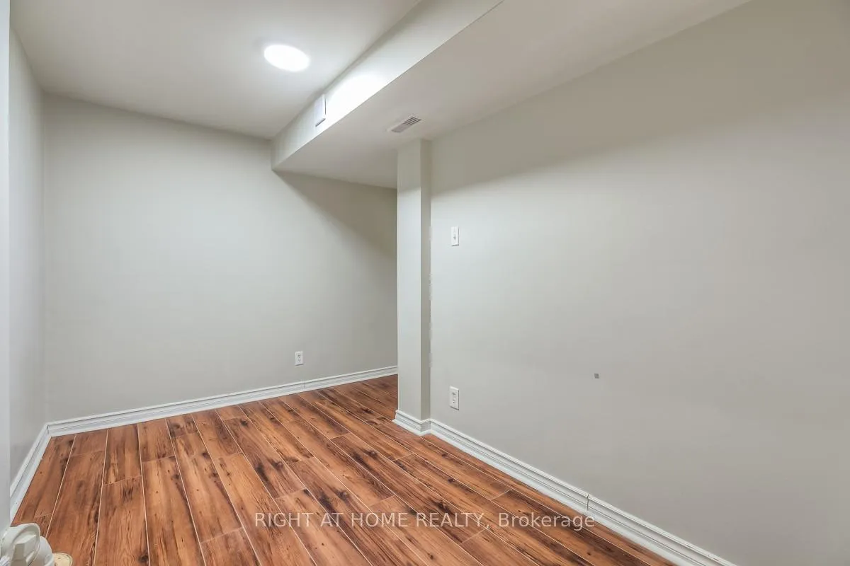 Photo 29 of 37 McKnight Drive, Scarborough, Malvern — HOMEH