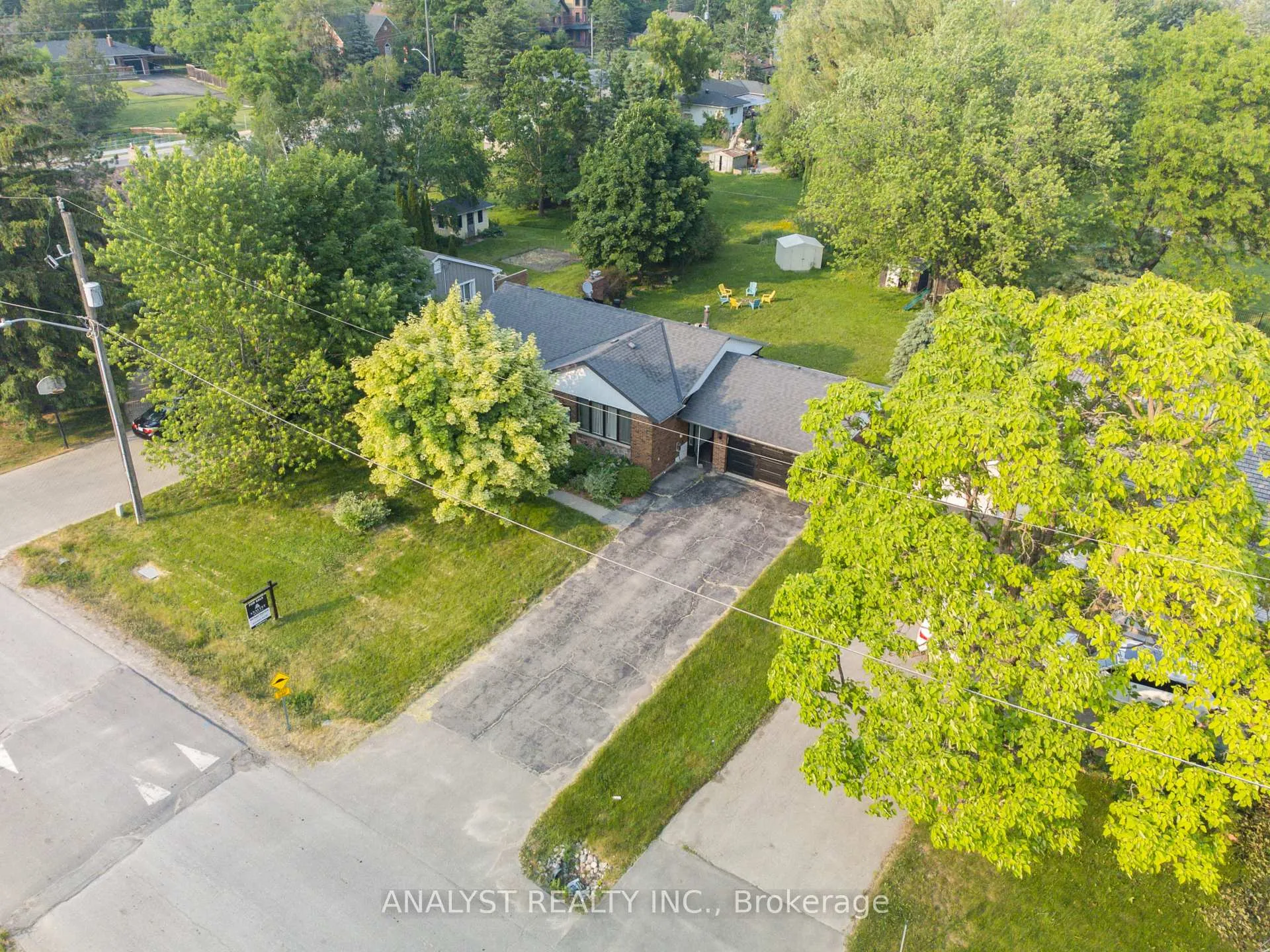 Photo 8 of 17 Kinsley Street, King, Nobleton — HOMEH
