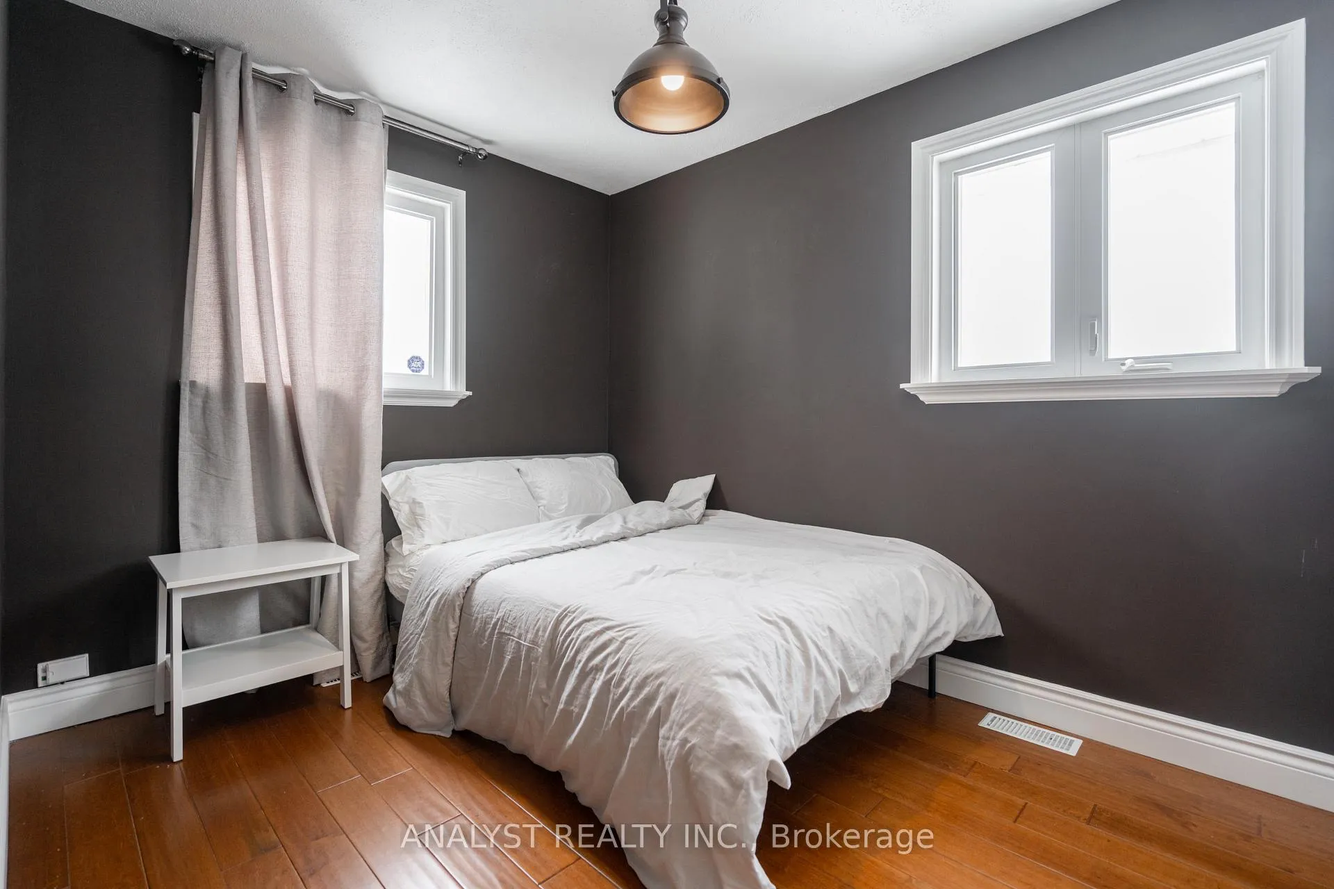 Photo 23 of 17 Kinsley Street, King, Nobleton — HOMEH