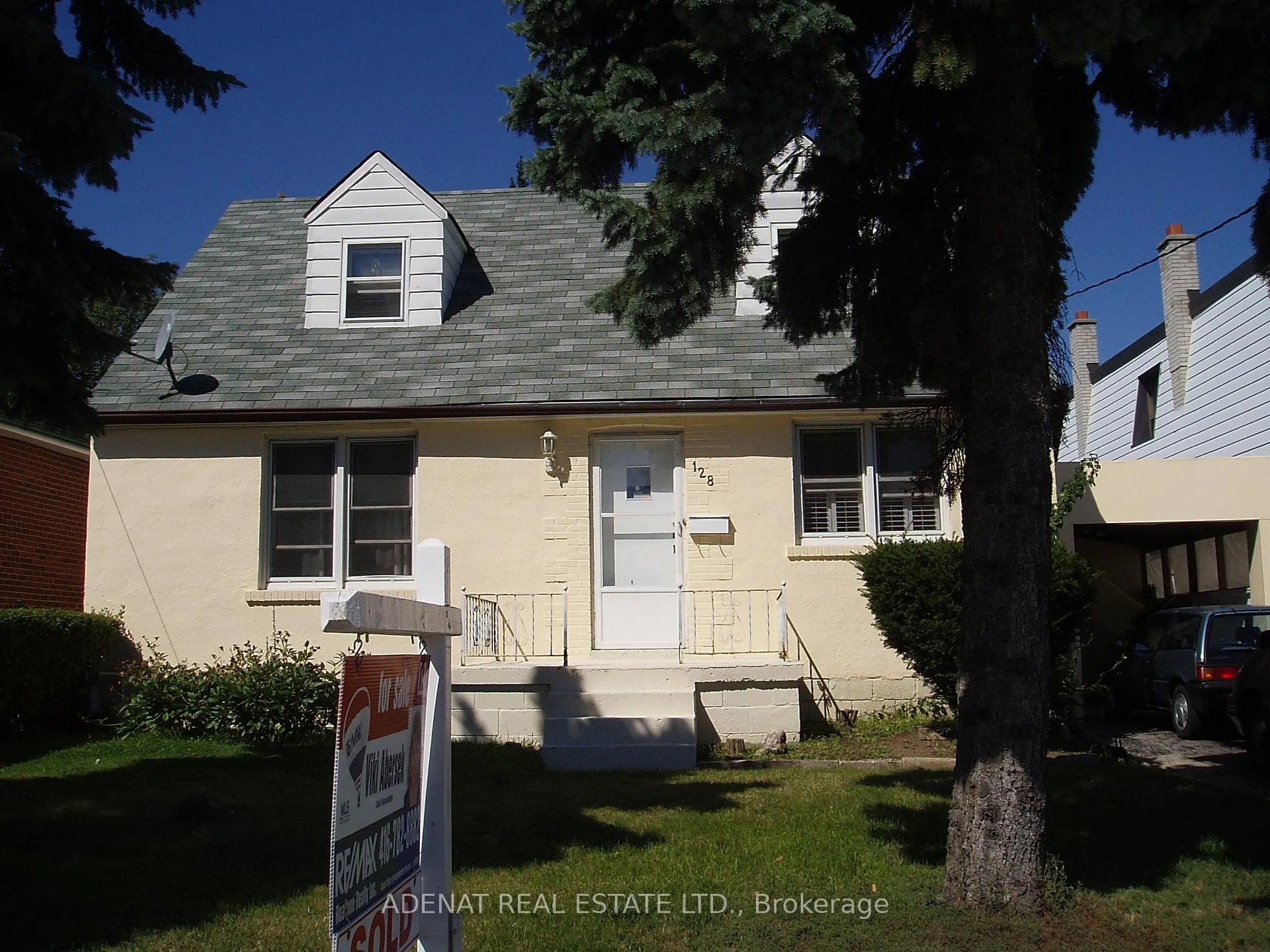 Photo 1 of Unit Bsmt, 128 Ranee Avenue, Toronto, Englemount-Lawrence — HOMEH