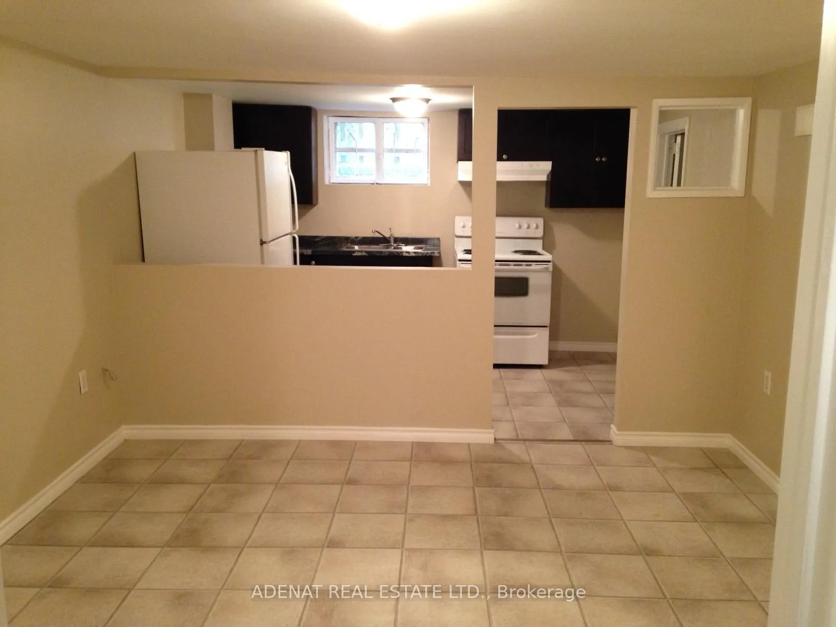 Photo 3 of Unit Bsmt, 128 Ranee Avenue, Toronto, Englemount-Lawrence — HOMEH