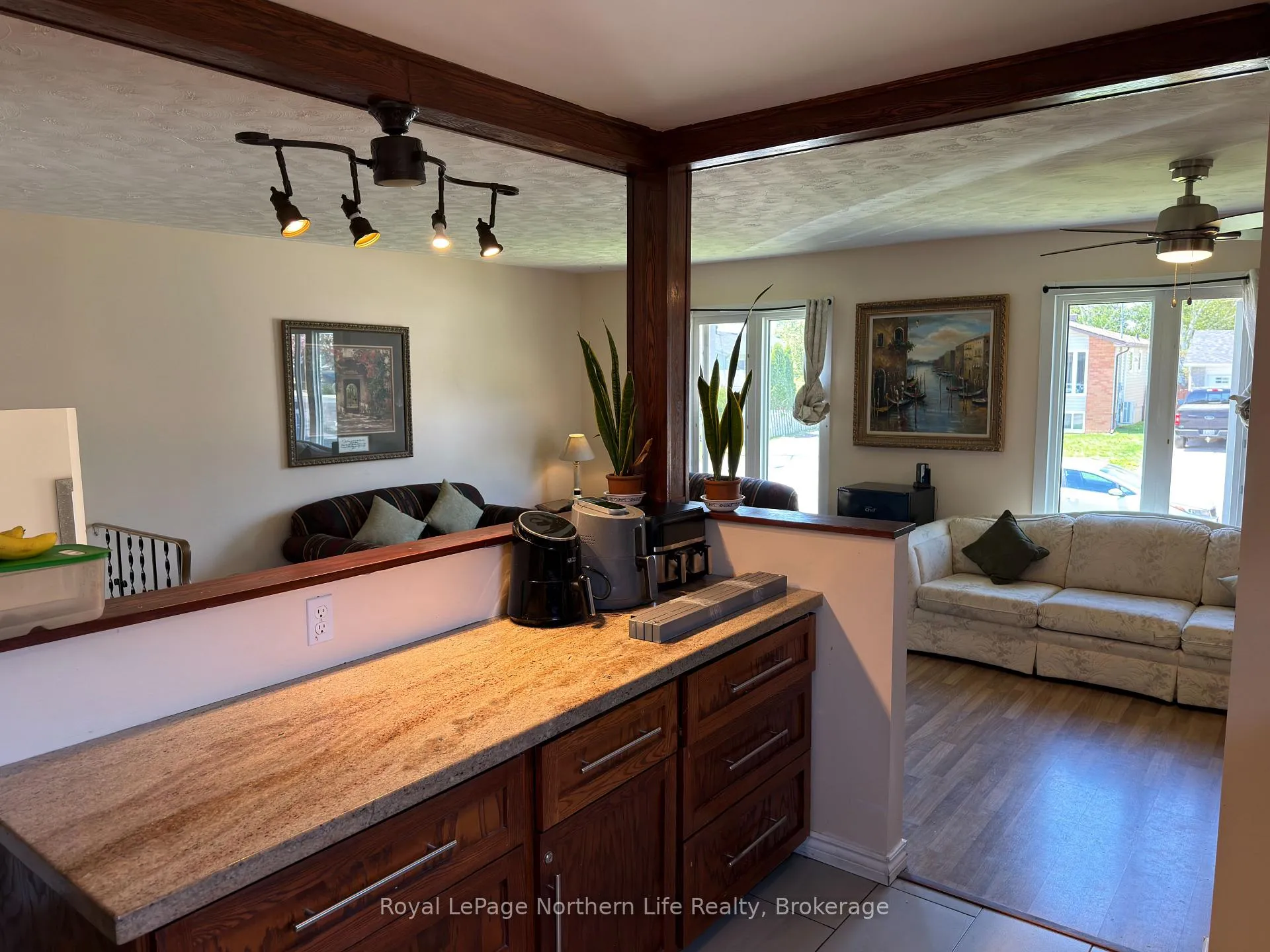 Photo 8 of 19 Belleview Crescent, North Bay, College Heights — HOMEH