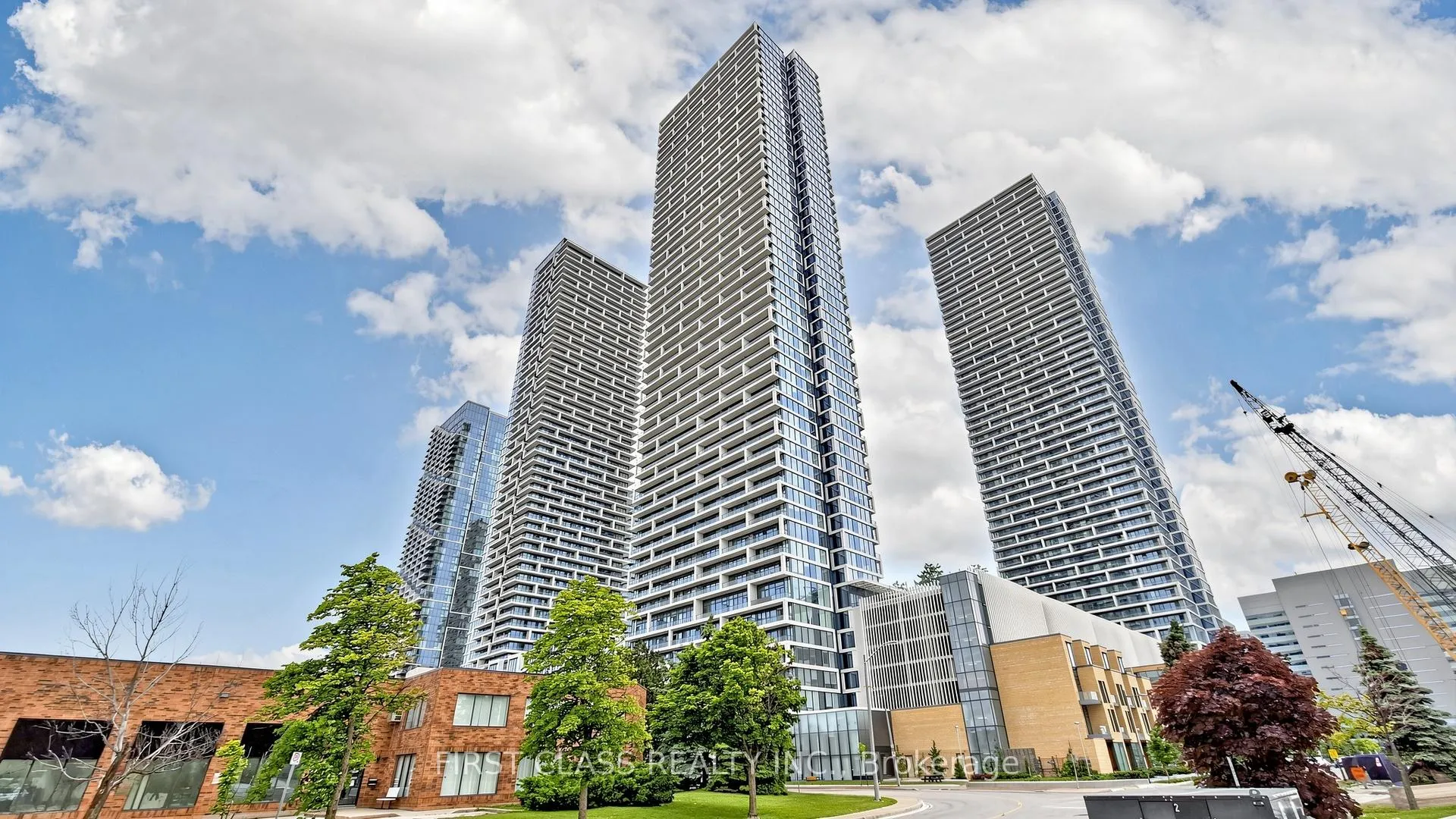 Front of Unit 3001, 898 Portage Parkway
