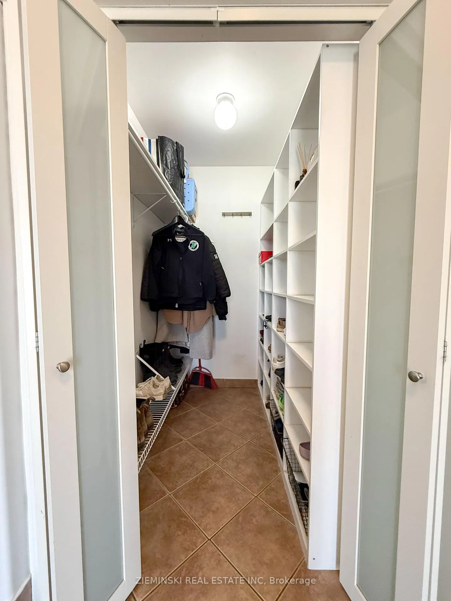 Photo 3 of 1179 Park Avenue, Timmins, MTJ - Main Area — HOMEH