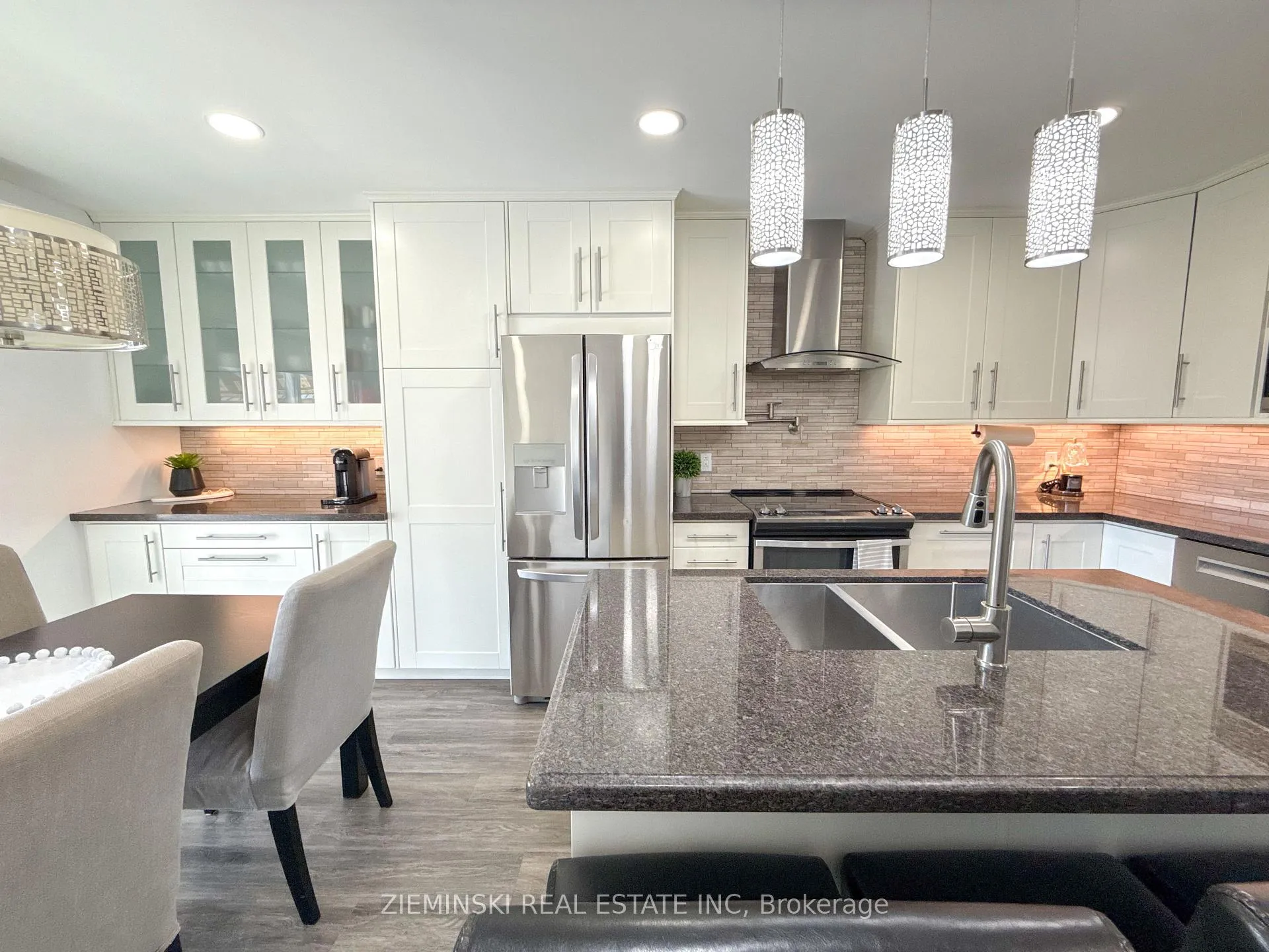 Photo 10 of 1179 Park Avenue, Timmins, MTJ - Main Area — HOMEH