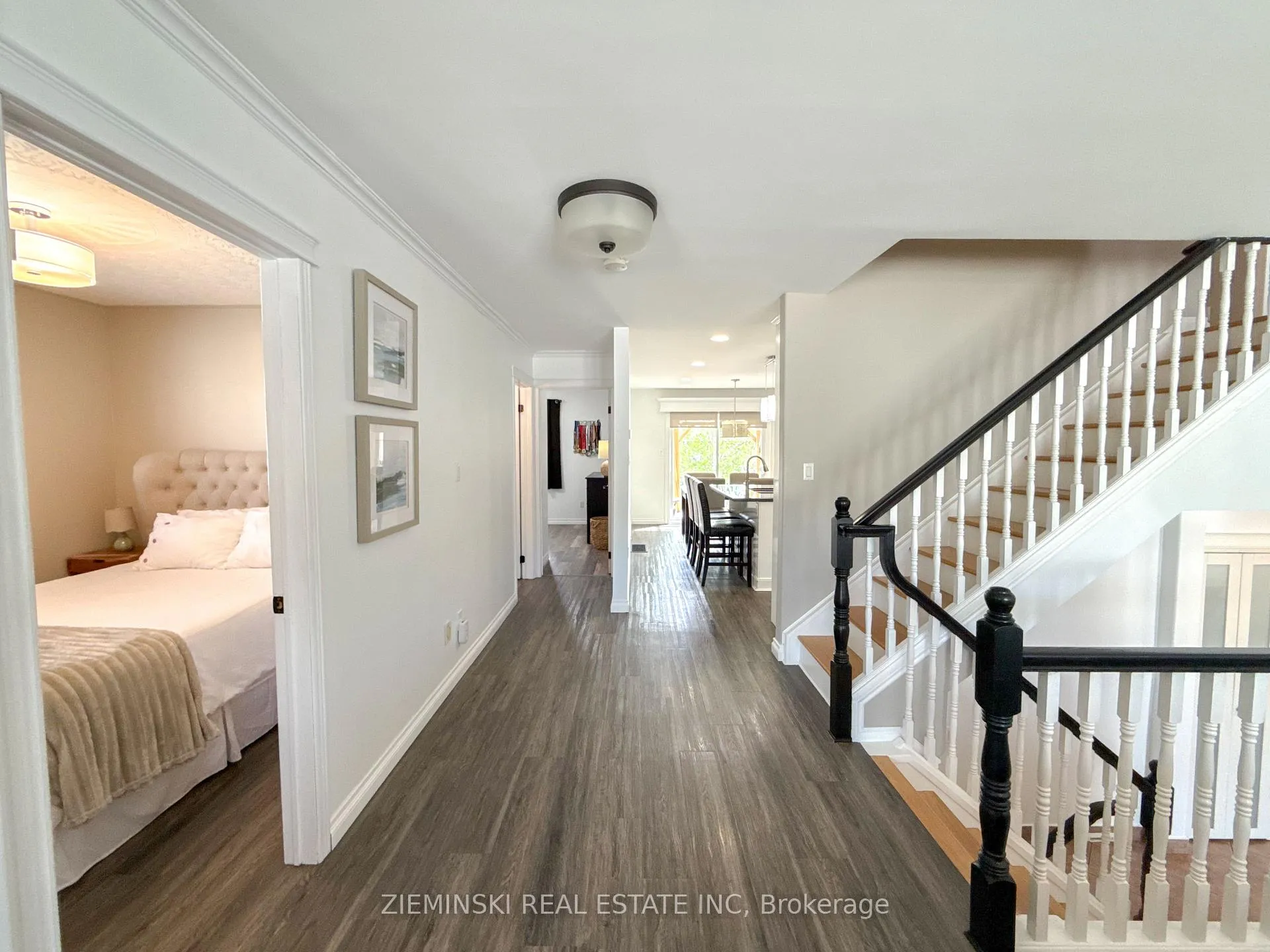 Photo 15 of 1179 Park Avenue, Timmins, MTJ - Main Area — HOMEH