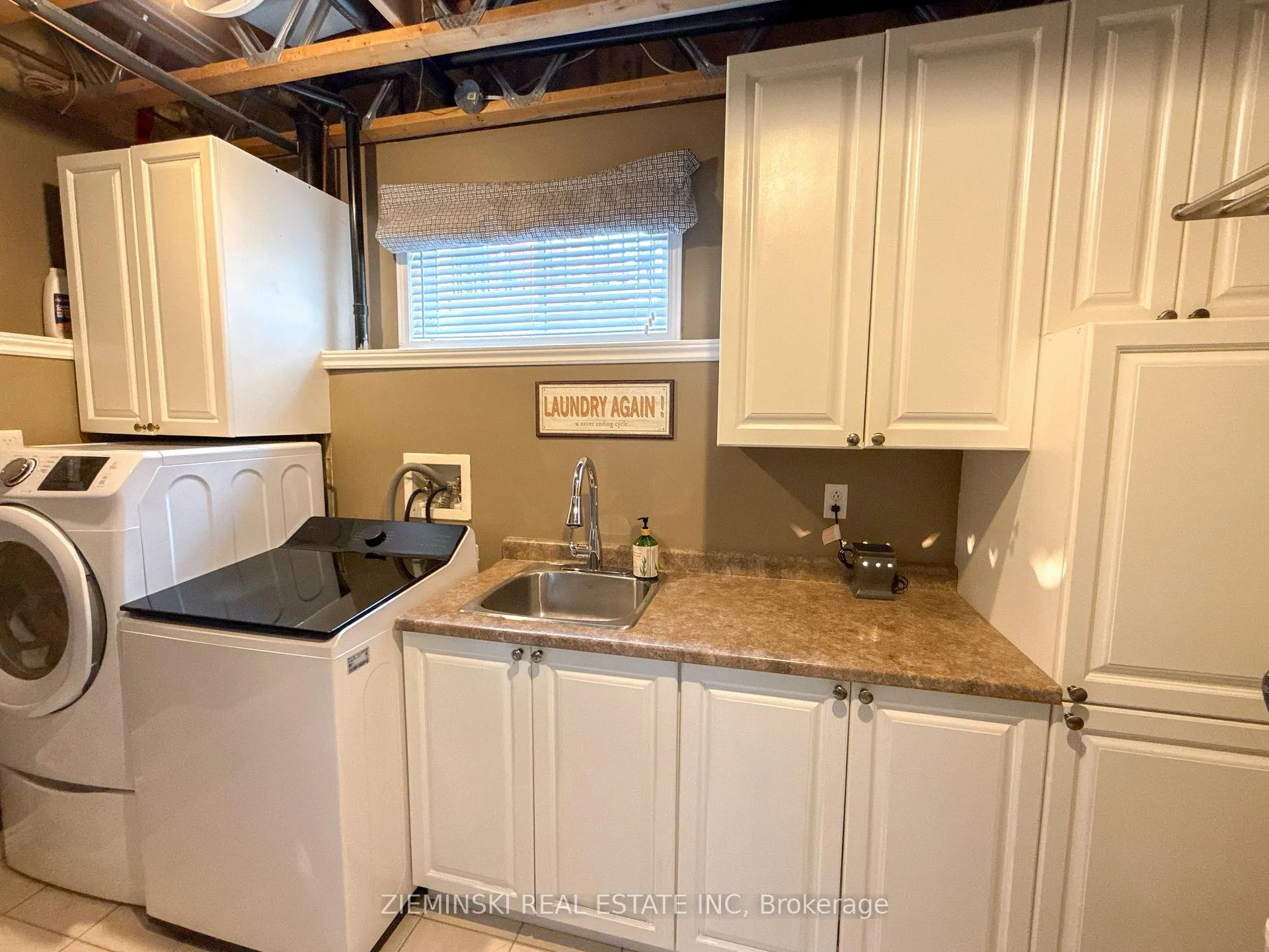 Photo 33 of 1179 Park Avenue, Timmins, MTJ - Main Area — HOMEH