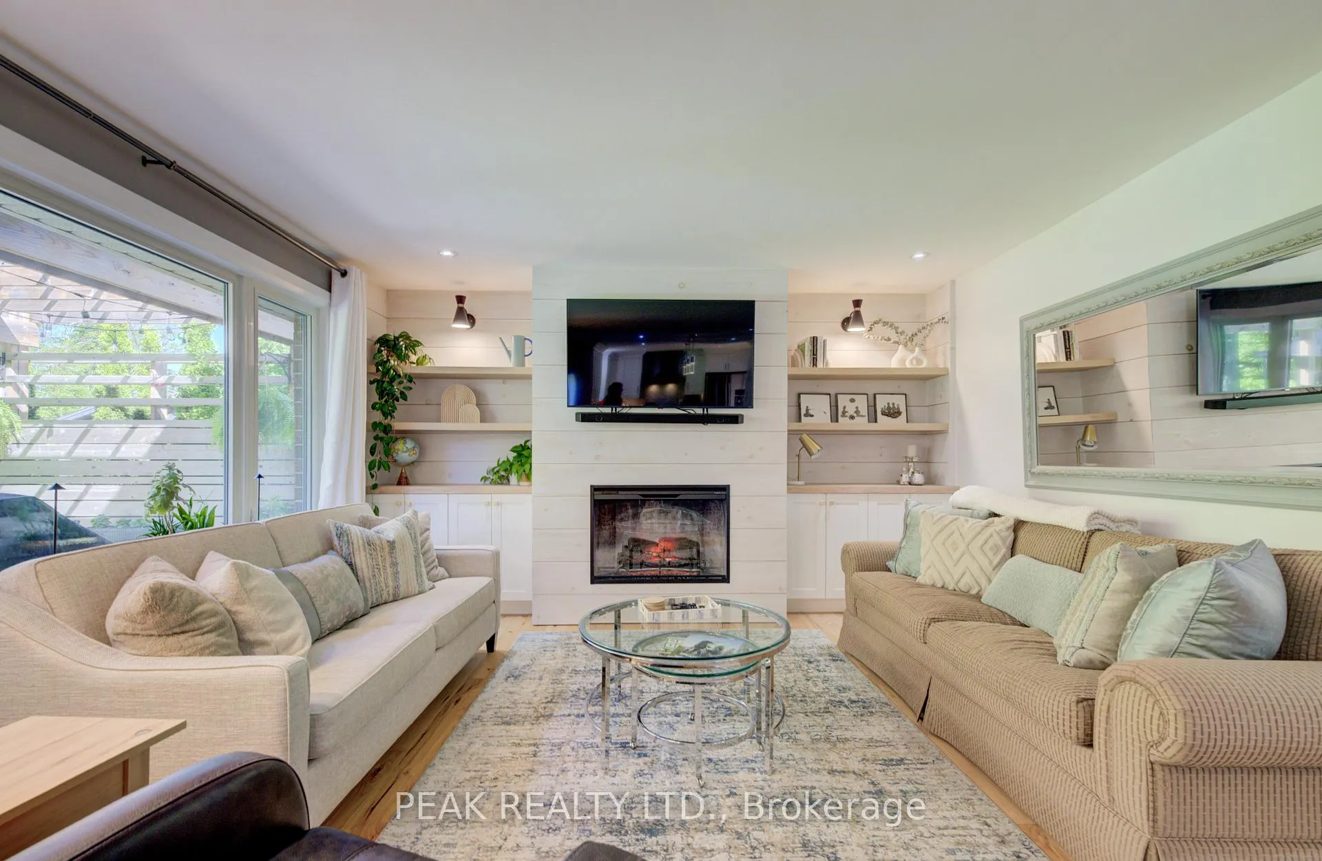 Photo 8 of 110 Laschinger Boulevard, Wilmot — HOMEH