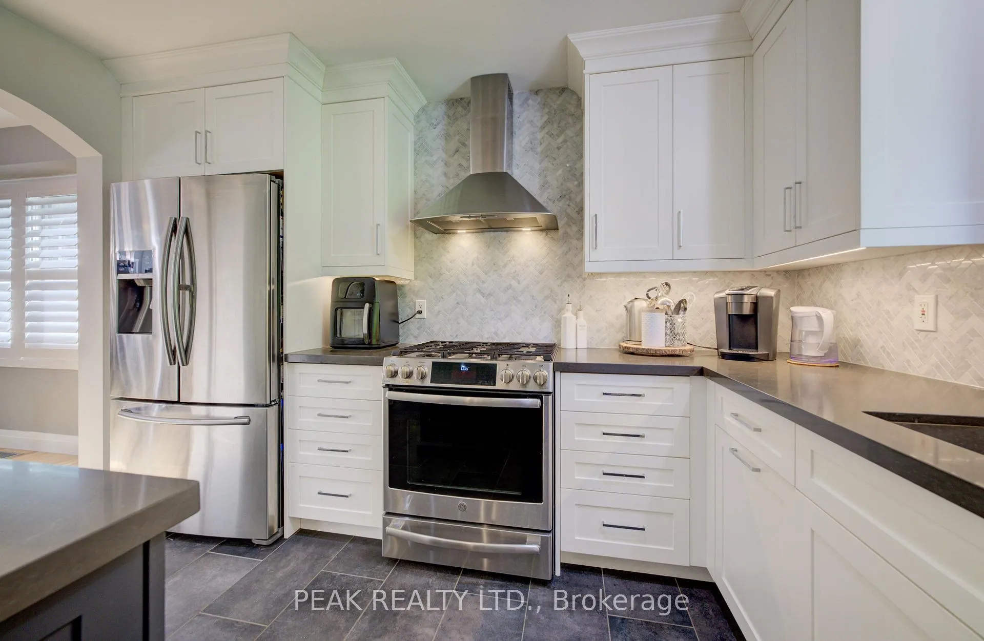 Photo 13 of 110 Laschinger Boulevard, Wilmot — HOMEH