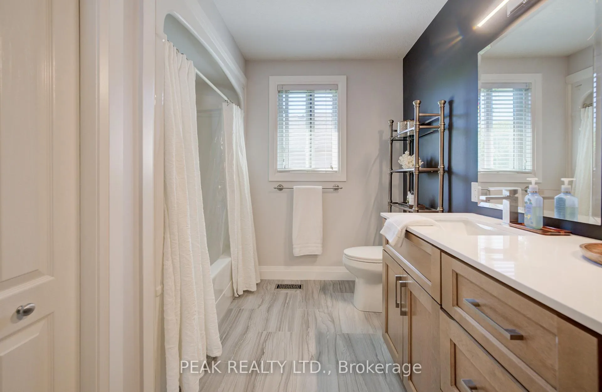 Photo 26 of 110 Laschinger Boulevard, Wilmot — HOMEH