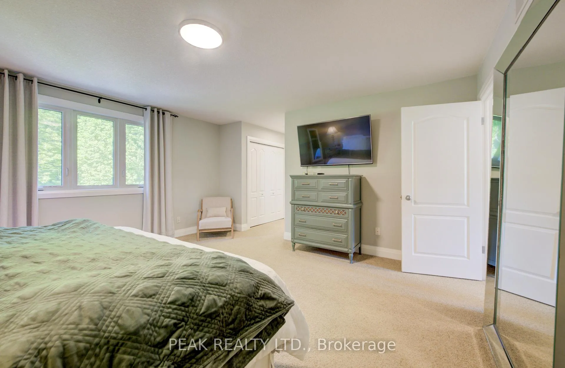 Photo 28 of 110 Laschinger Boulevard, Wilmot — HOMEH