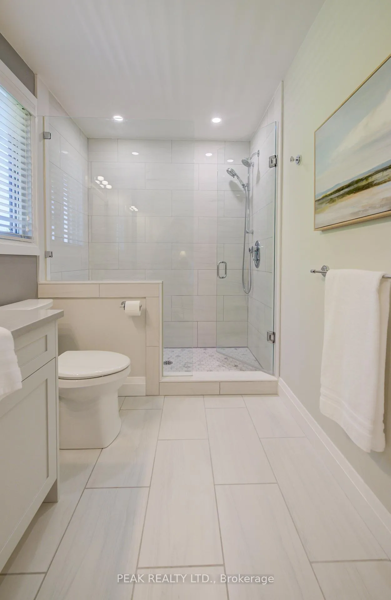 Photo 30 of 110 Laschinger Boulevard, Wilmot — HOMEH