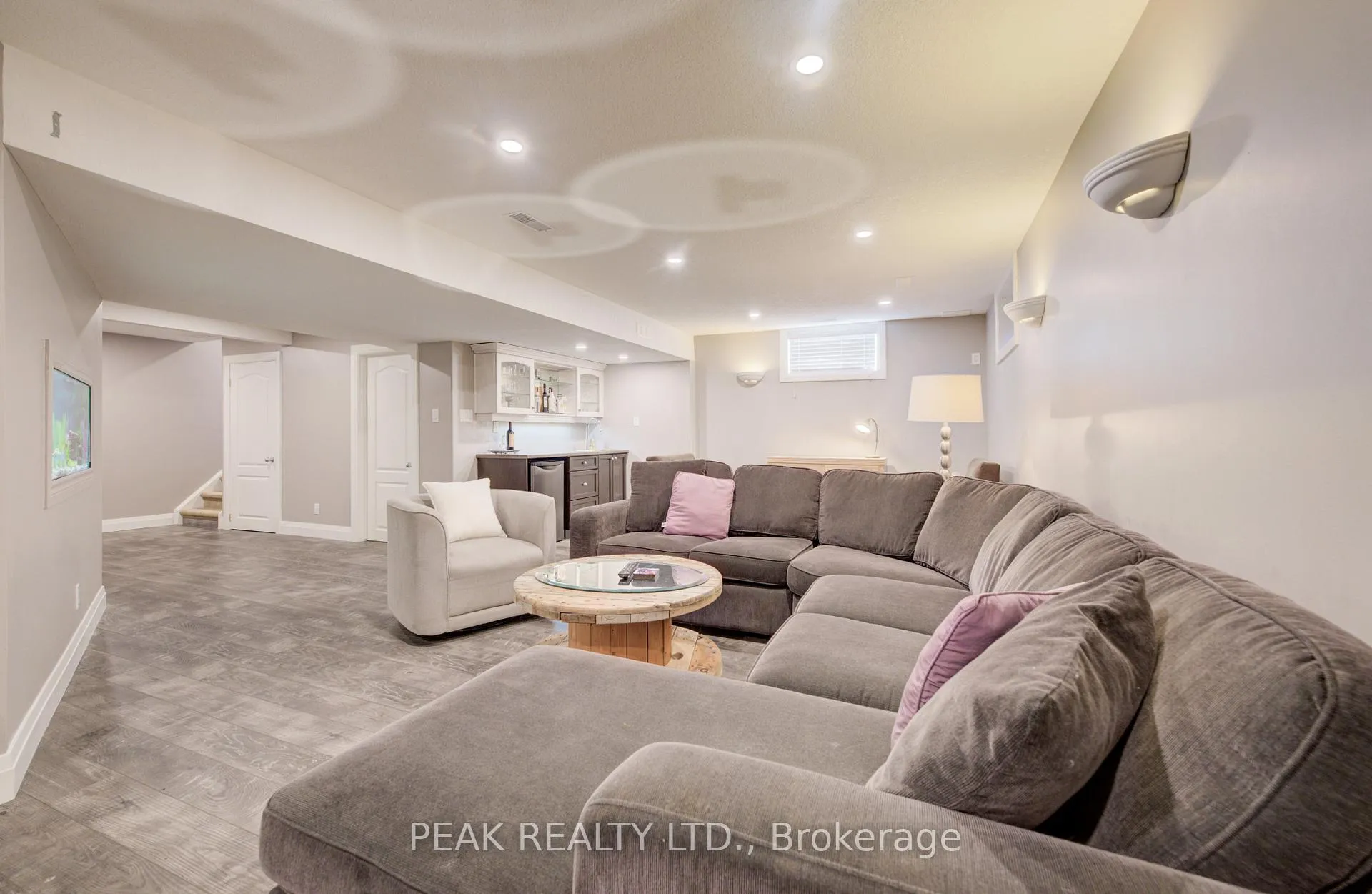 Photo 35 of 110 Laschinger Boulevard, Wilmot — HOMEH