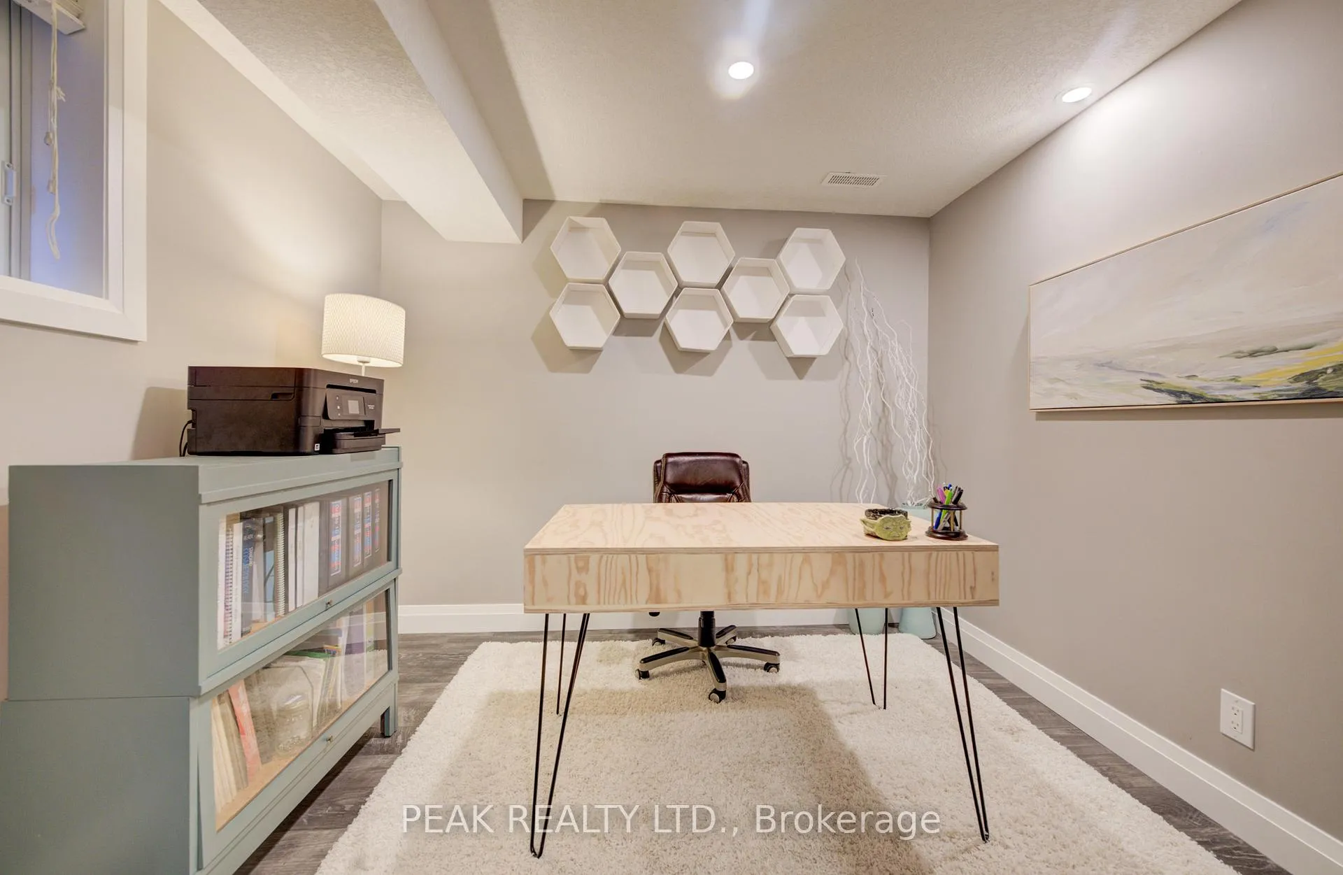 Photo 36 of 110 Laschinger Boulevard, Wilmot — HOMEH