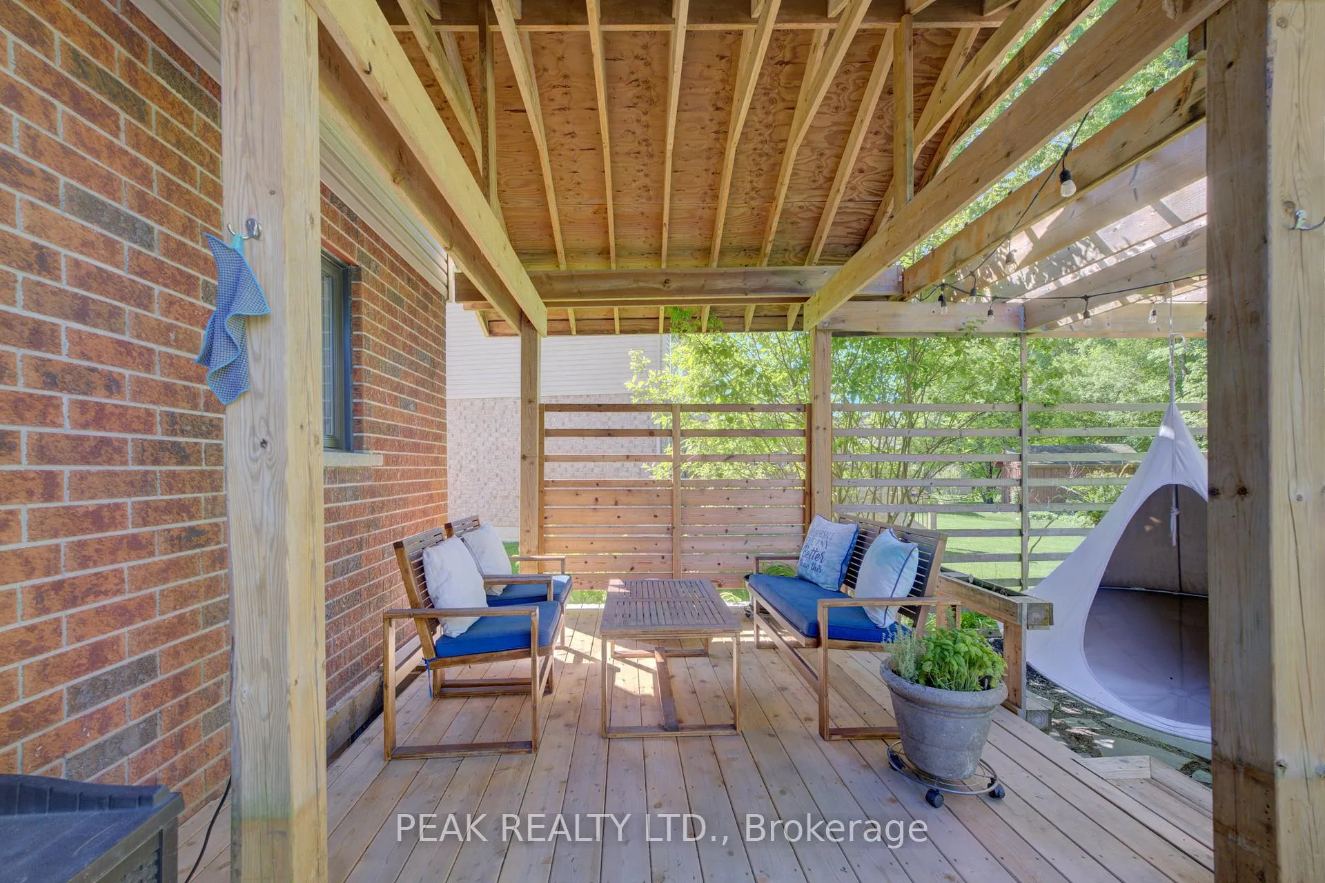 Photo 41 of 110 Laschinger Boulevard, Wilmot — HOMEH