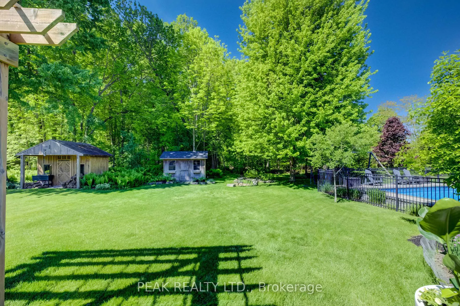 Photo 44 of 110 Laschinger Boulevard, Wilmot — HOMEH