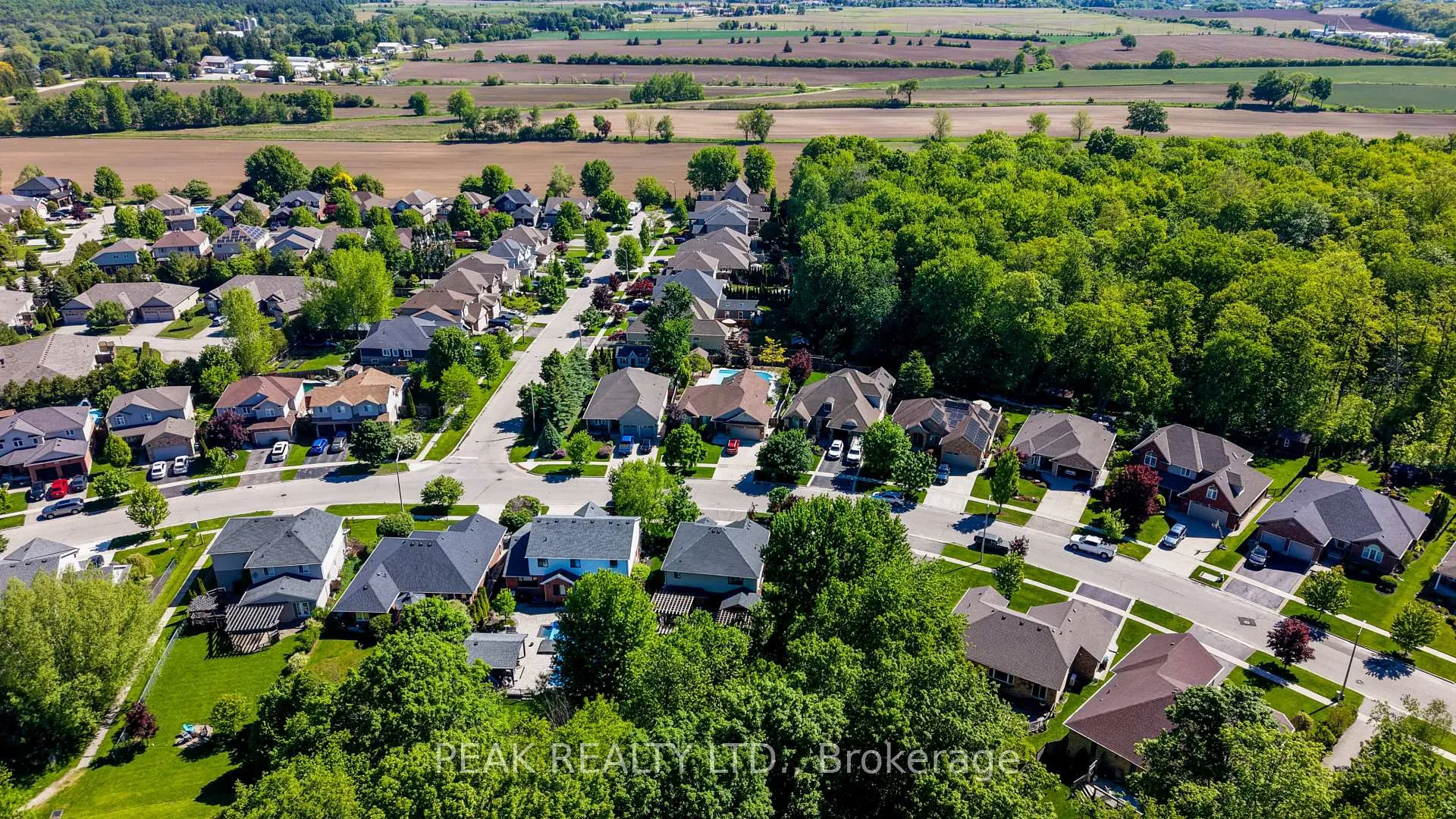 Photo 48 of 110 Laschinger Boulevard, Wilmot — HOMEH