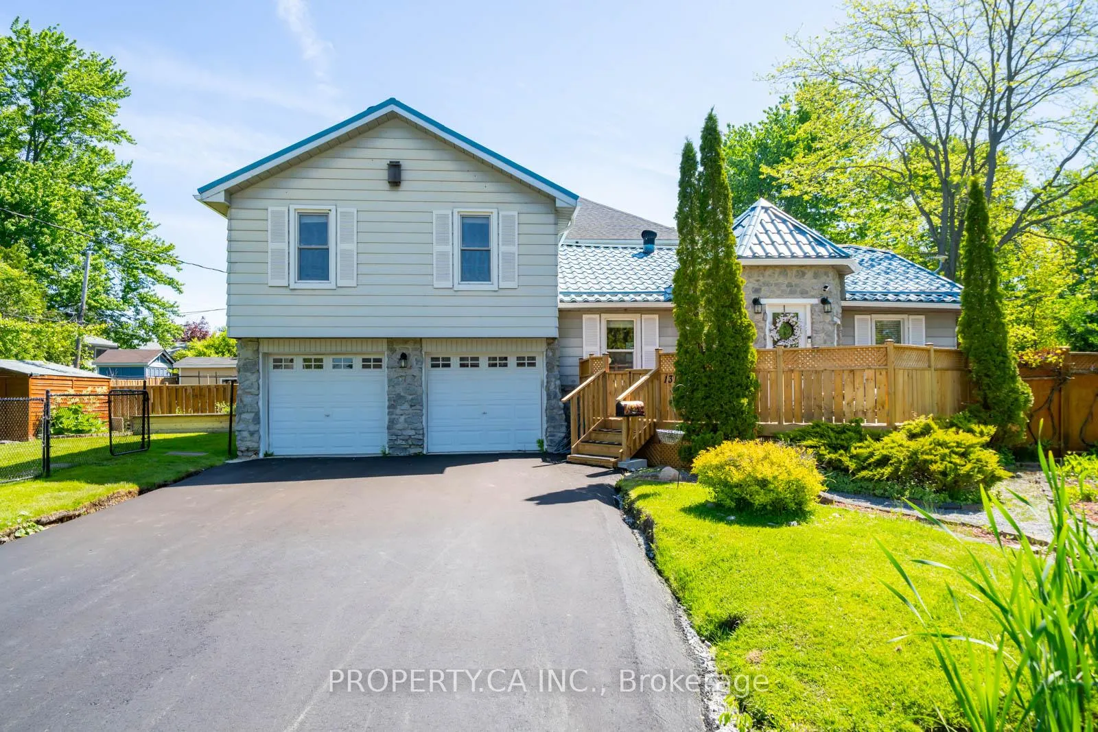Front of 131 Cook's Bay Drive