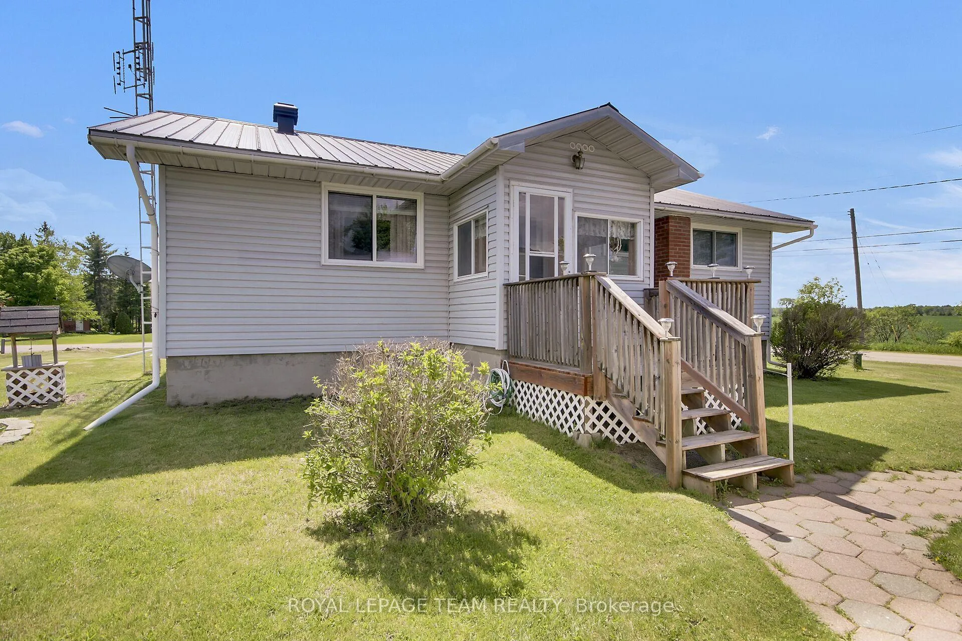 Photo 1 of 929 Munro Drive, McNab/Braeside, Mcnab/Braeside Twps — HOMEH