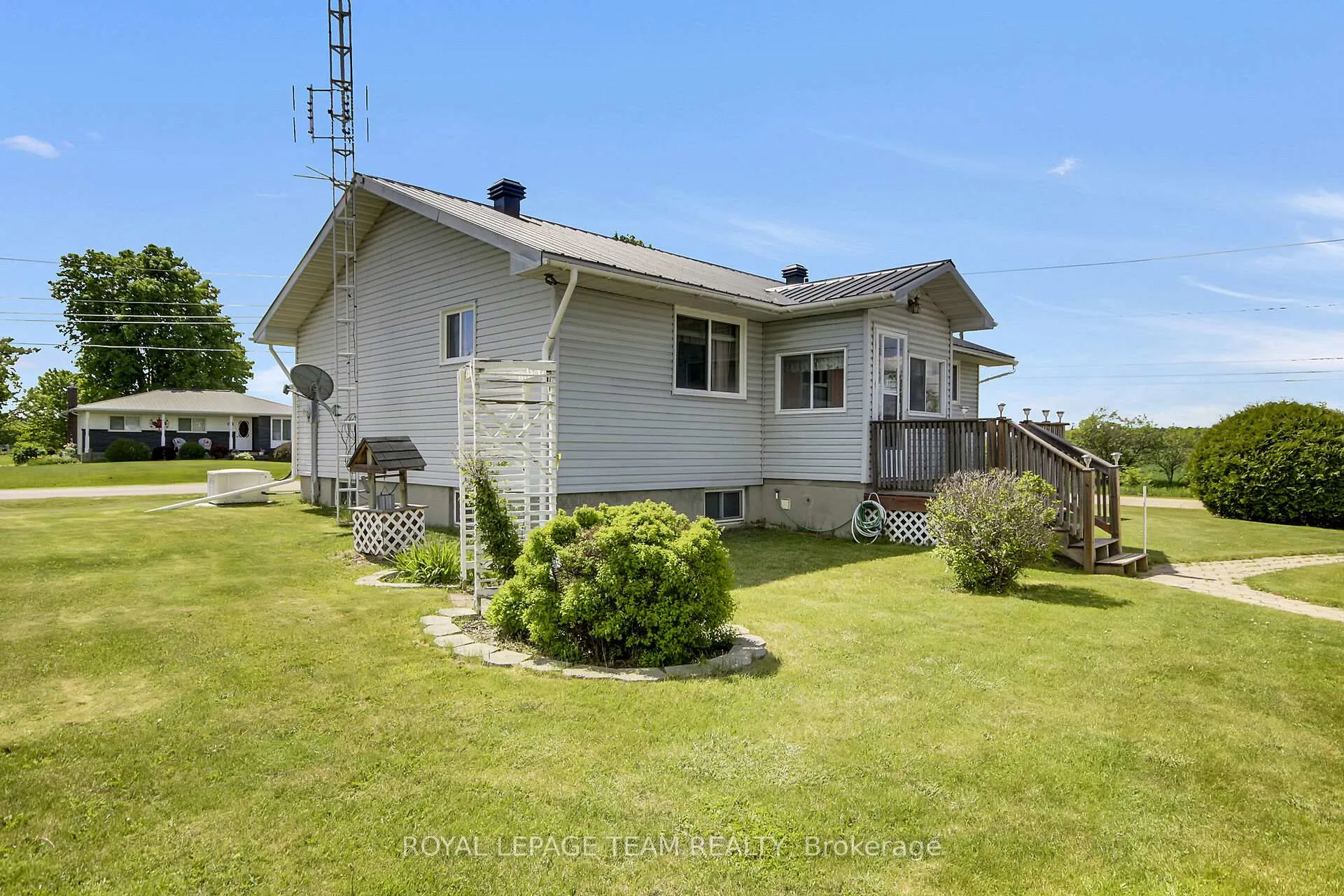 Photo 5 of 929 Munro Drive, McNab/Braeside, Mcnab/Braeside Twps — HOMEH