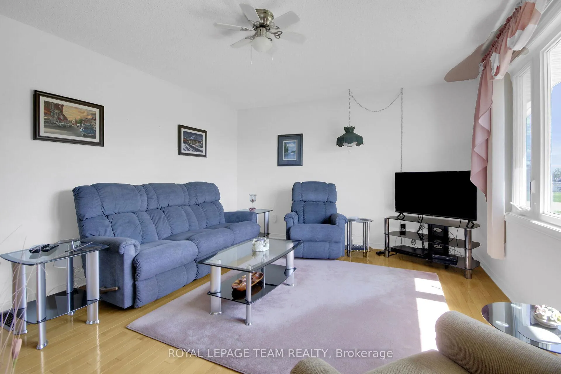 Photo 14 of 929 Munro Drive, McNab/Braeside, Mcnab/Braeside Twps — HOMEH