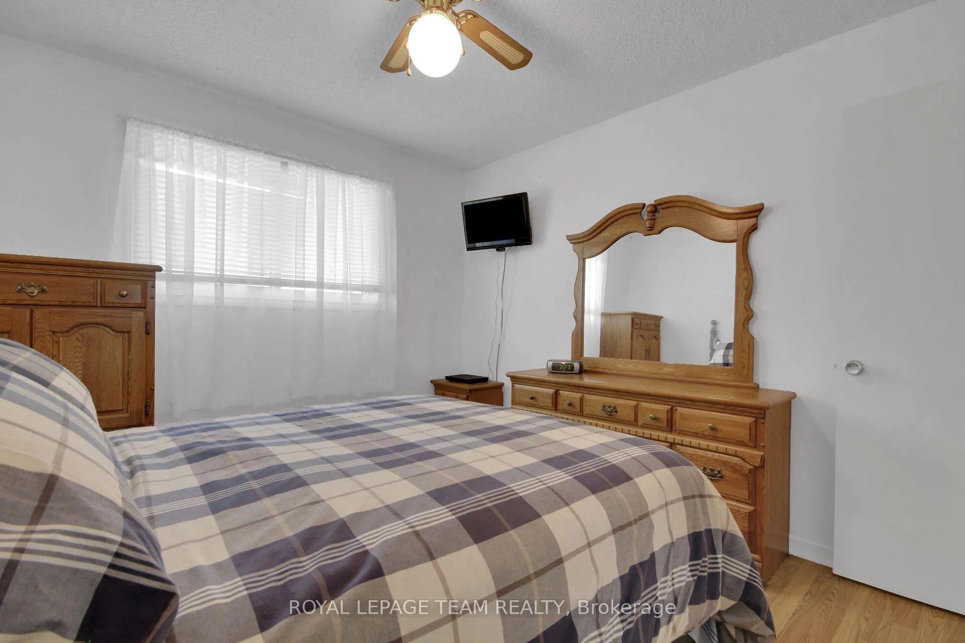 Photo 21 of 929 Munro Drive, McNab/Braeside, Mcnab/Braeside Twps — HOMEH