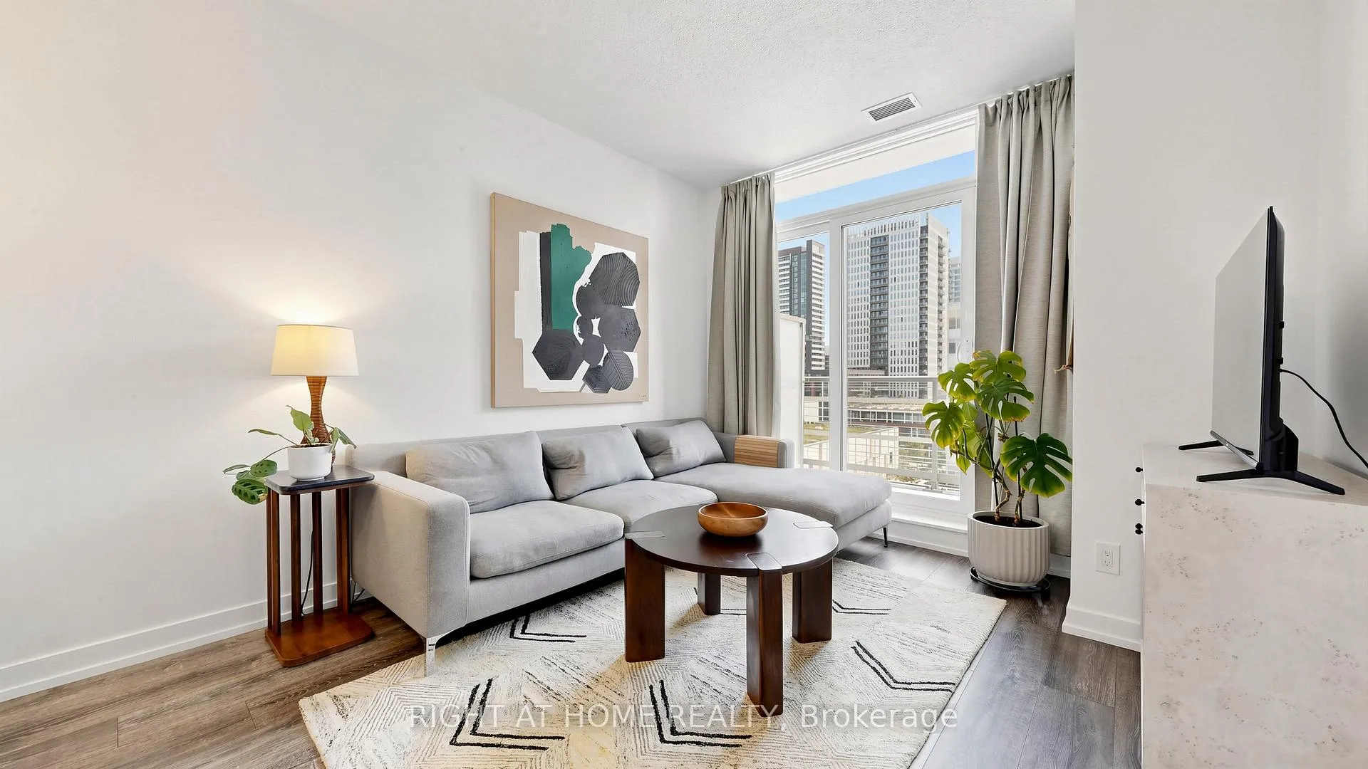 Photo 2 of Unit 714, 200 Sackville Street, Toronto, Regent Park — HOMEH